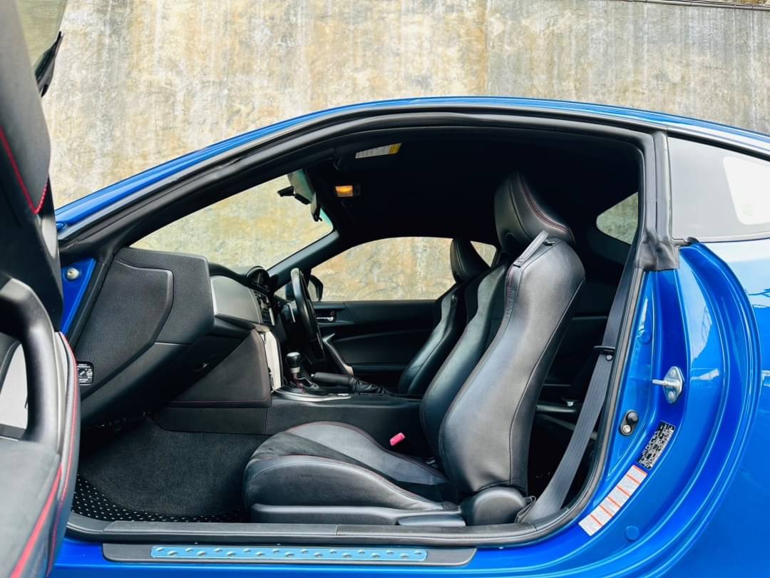 2013 Subaru BRZ สีน้ำเงิน (รูปที่ 3)