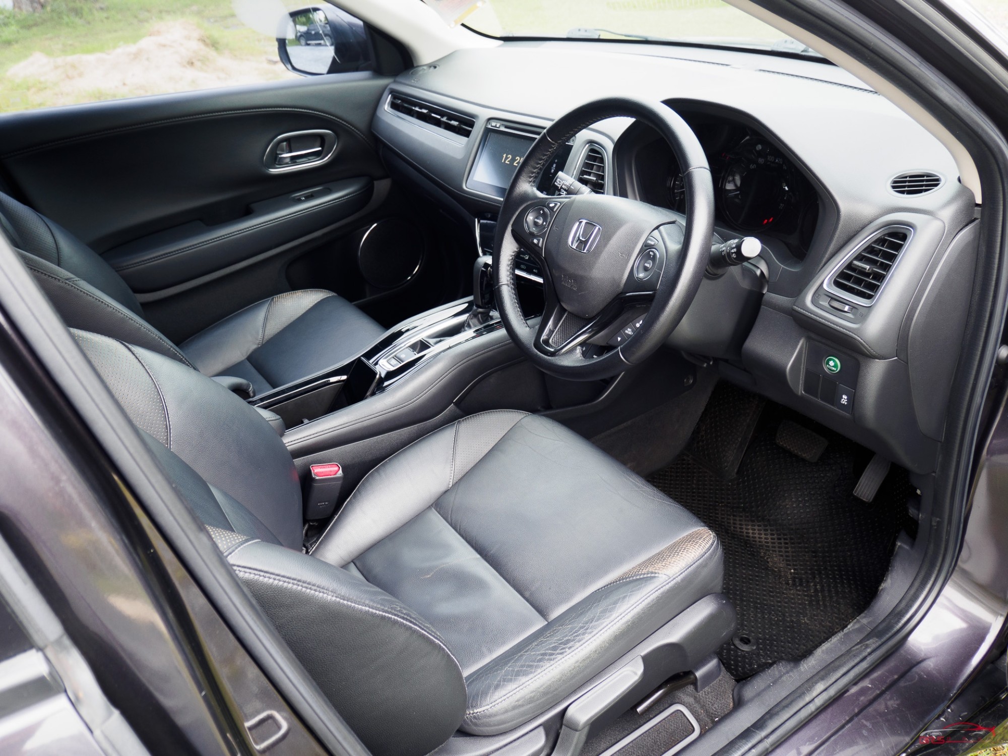 2015 Honda HR-V สีดำ (รูปที่ 10)