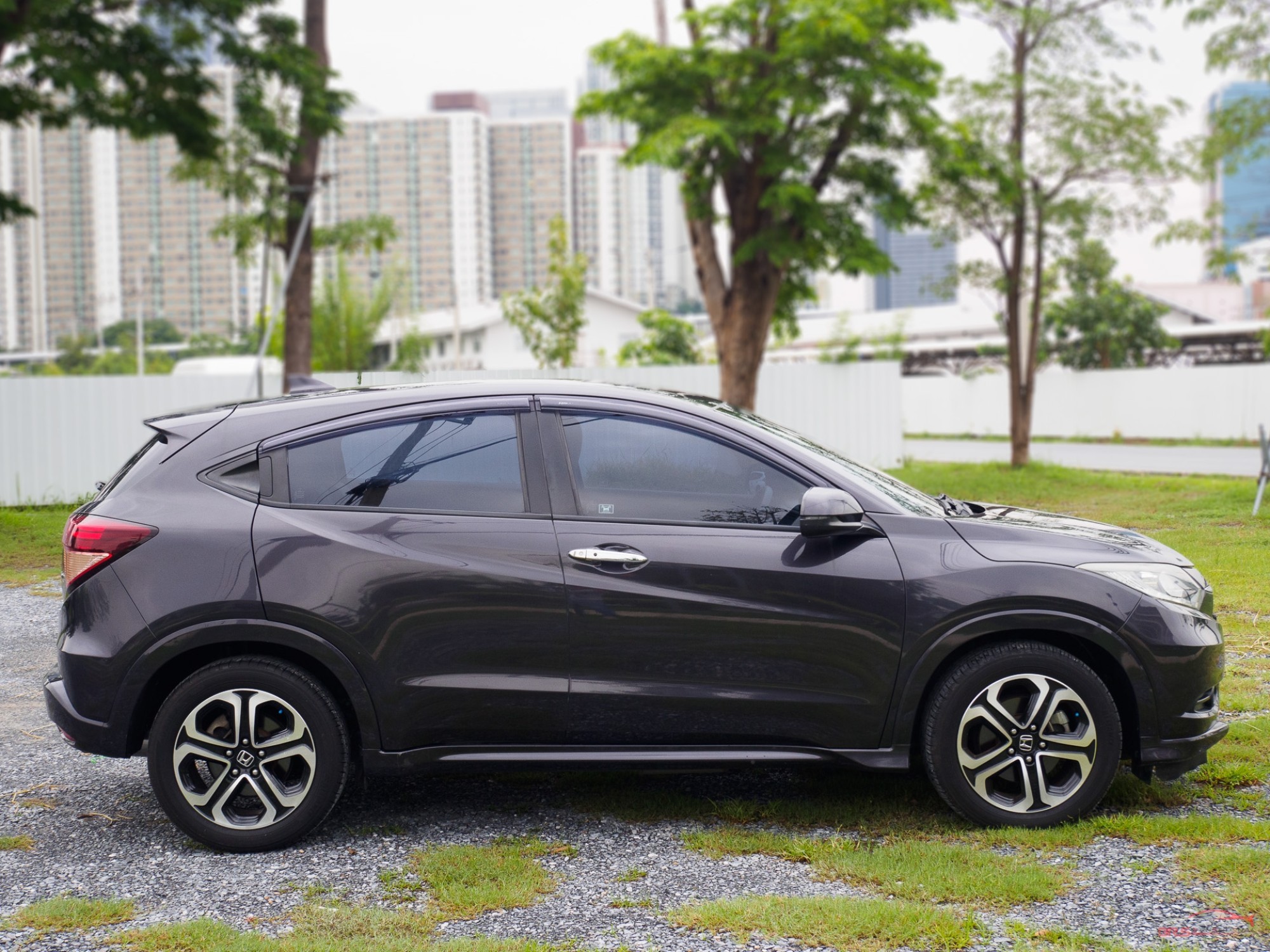 2015 Honda HR-V สีดำ (รูปที่ 3)