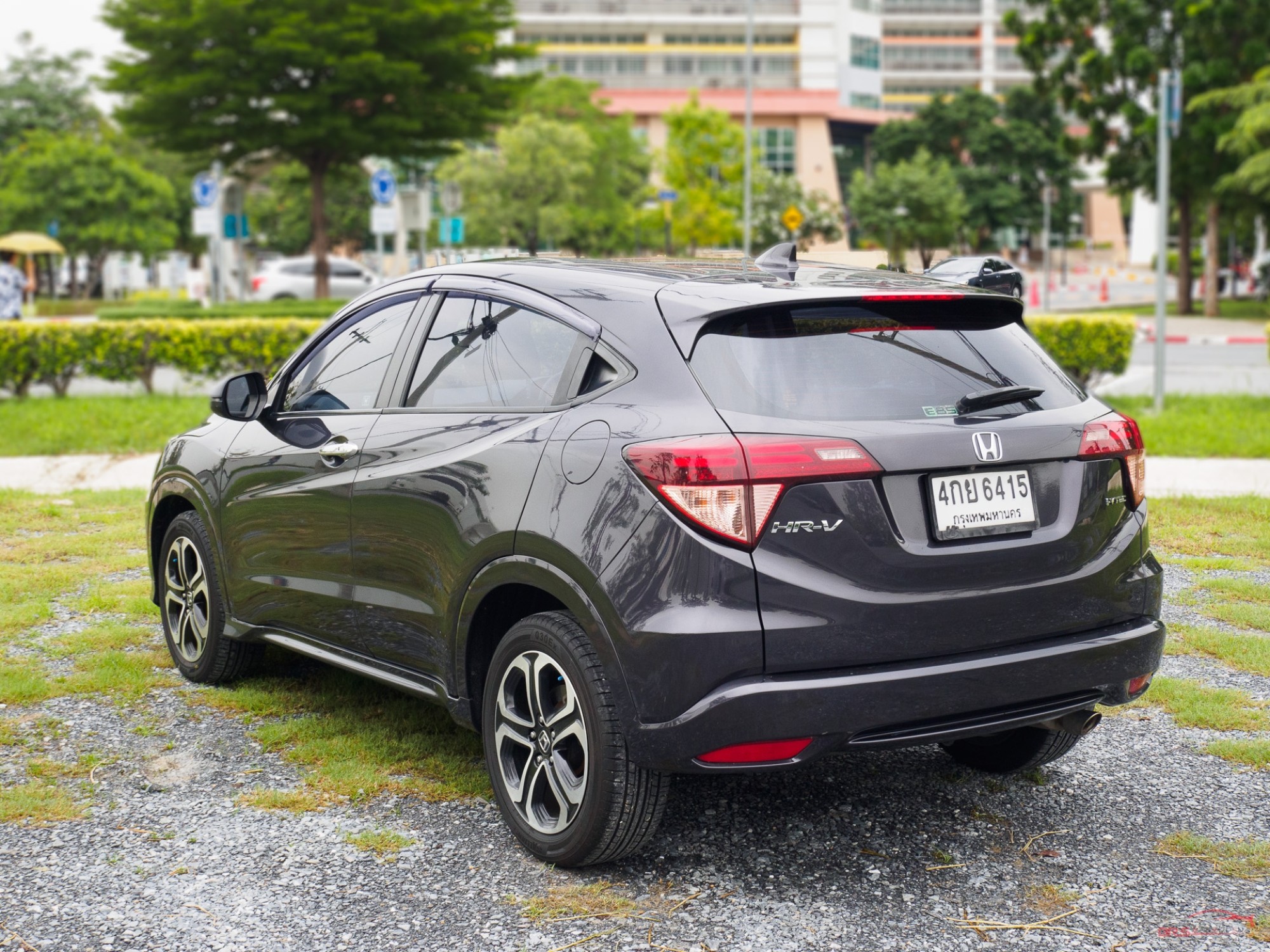 2015 Honda HR-V สีดำ (รูปที่ 4)
