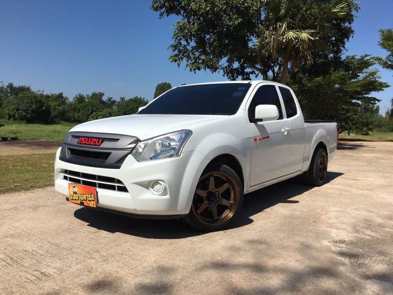 Isuzu D-Max Space Cab ปี 2018 สีขาว