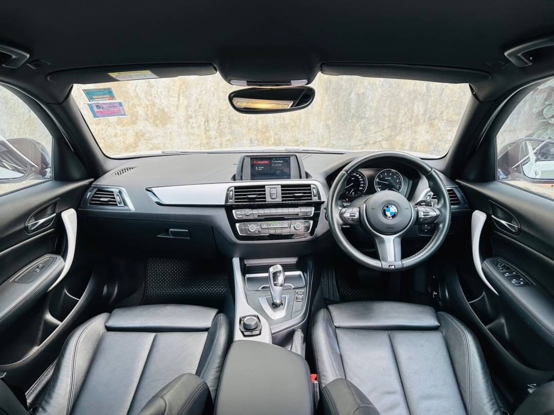 2018 BMW 118i M-Sport M-Performance F20 LCI สีขาว (รูปที่ 9)