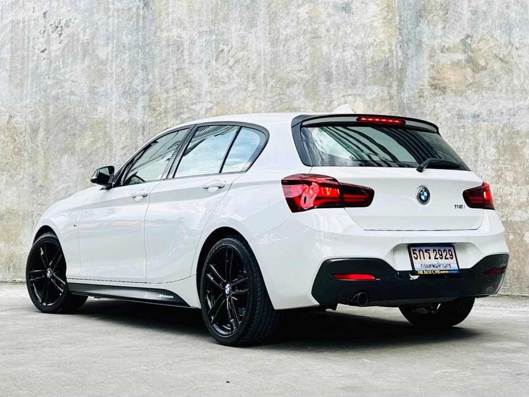 2018 BMW 118i M-Sport M-Performance F20 LCI สีขาว (รูปที่ 3)