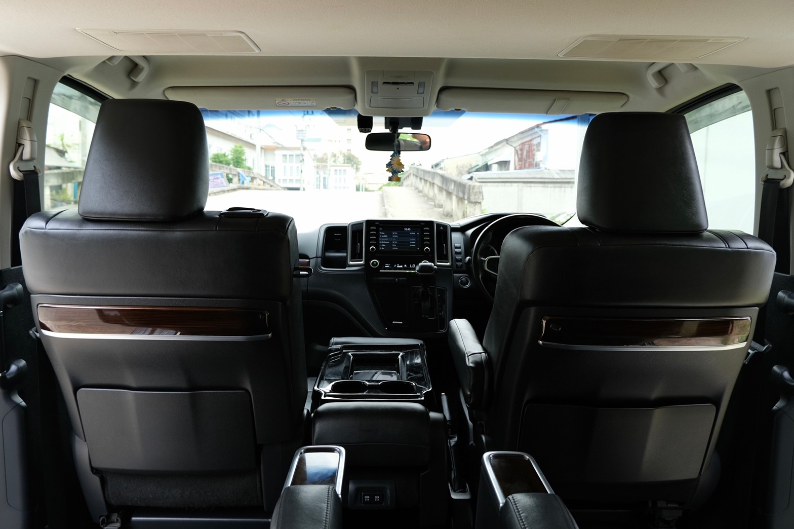 รถRare ltem ประวัติดี ไมล์น้อย 54,xxx กม. 🔥รุ่นรถ : toyota Majesty 2.8 Premium 6AT เครื่องยนต์: ดีเซล เกียร์: ออโต้ ปี: 2020 สี: ขาว ไมล์: (รูปที่ 24)