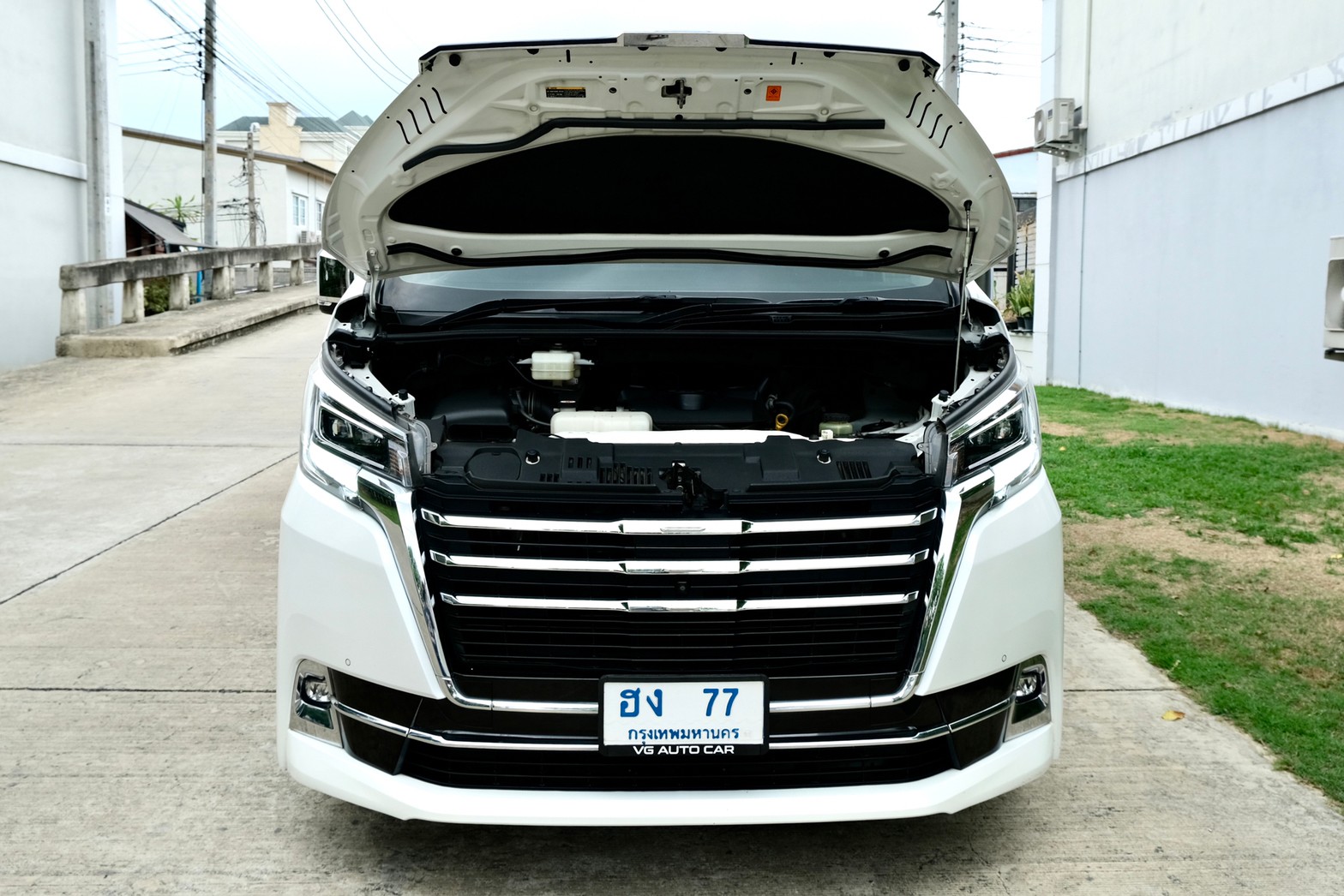 รถRare ltem ประวัติดี ไมล์น้อย 54,xxx กม. 🔥รุ่นรถ : toyota Majesty 2.8 Premium 6AT เครื่องยนต์: ดีเซล เกียร์: ออโต้ ปี: 2020 สี: ขาว ไมล์: (รูปที่ 20)