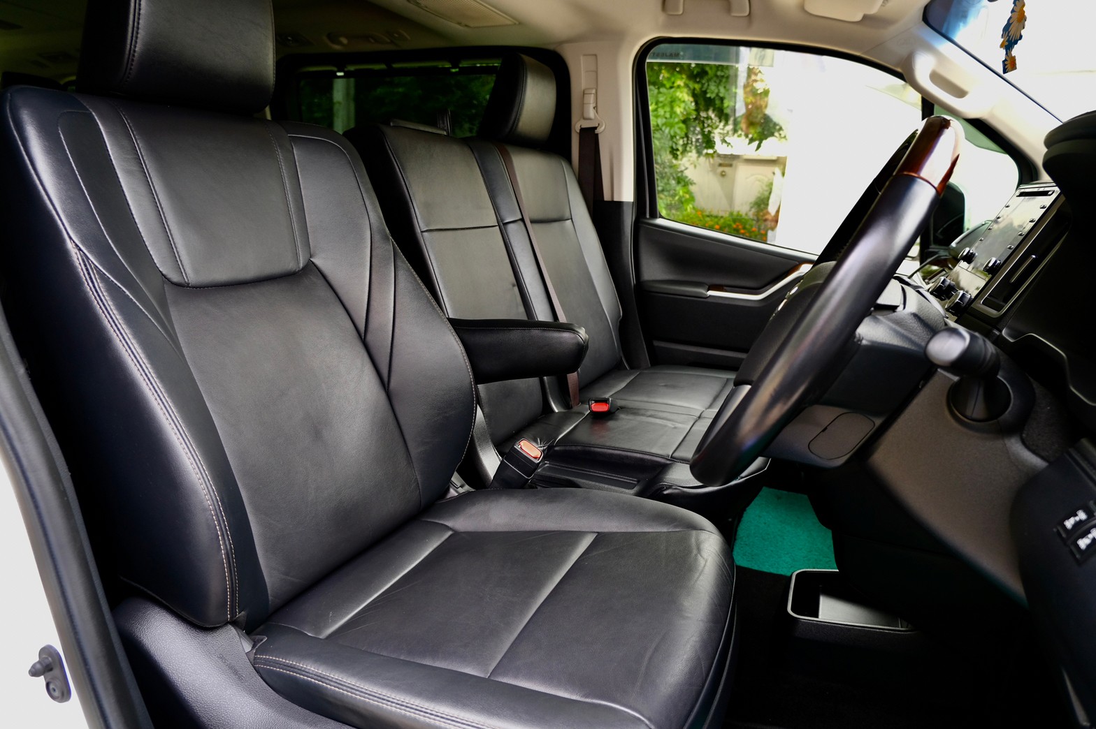 รถRare ltem ประวัติดี ไมล์น้อย 54,xxx กม. 🔥รุ่นรถ : toyota Majesty 2.8 Premium 6AT เครื่องยนต์: ดีเซล เกียร์: ออโต้ ปี: 2020 สี: ขาว ไมล์: (รูปที่ 25)