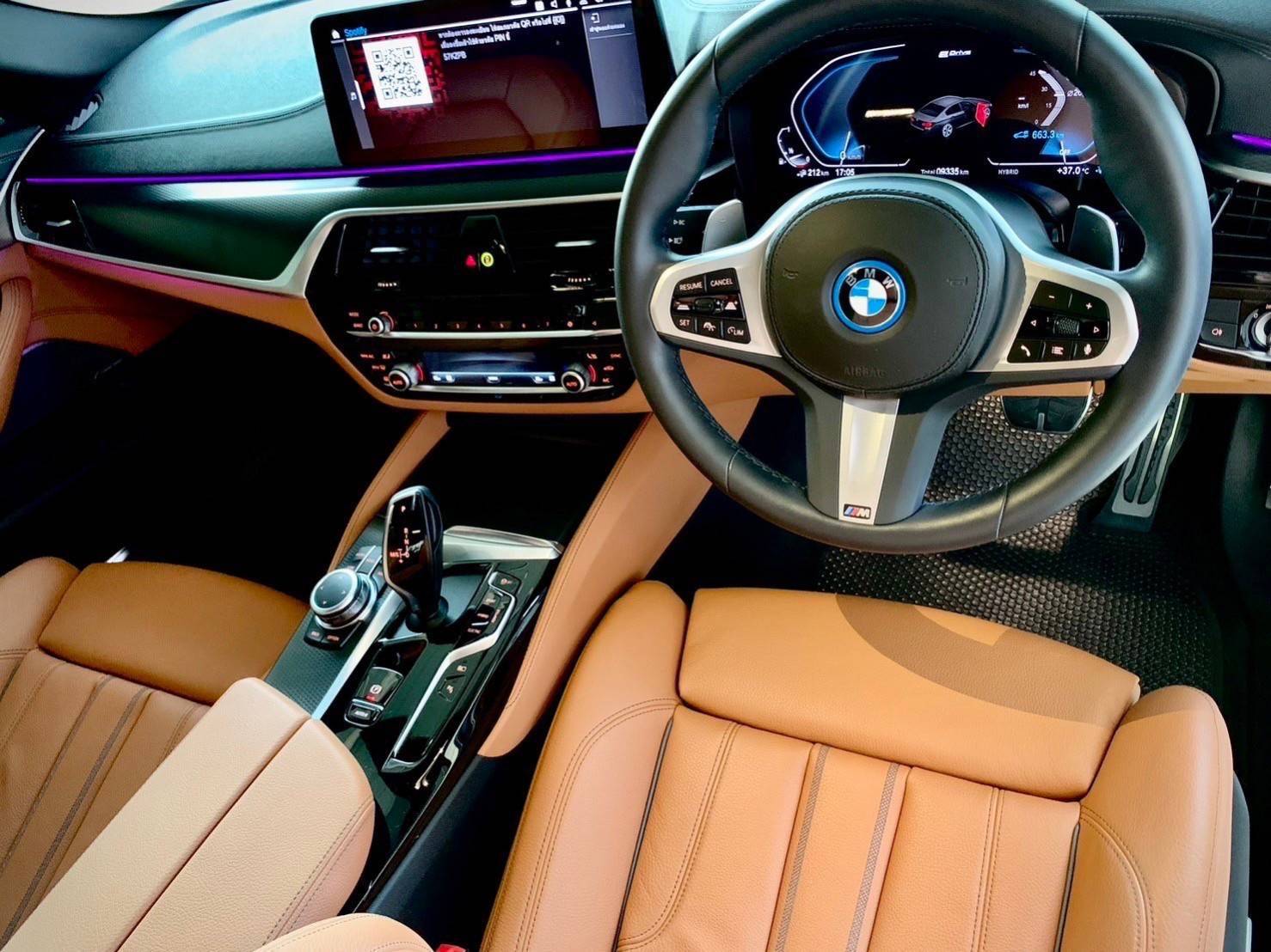 2022 BMW BMW 530e M sport 2022 - สีขาว (รูปที่ 8)