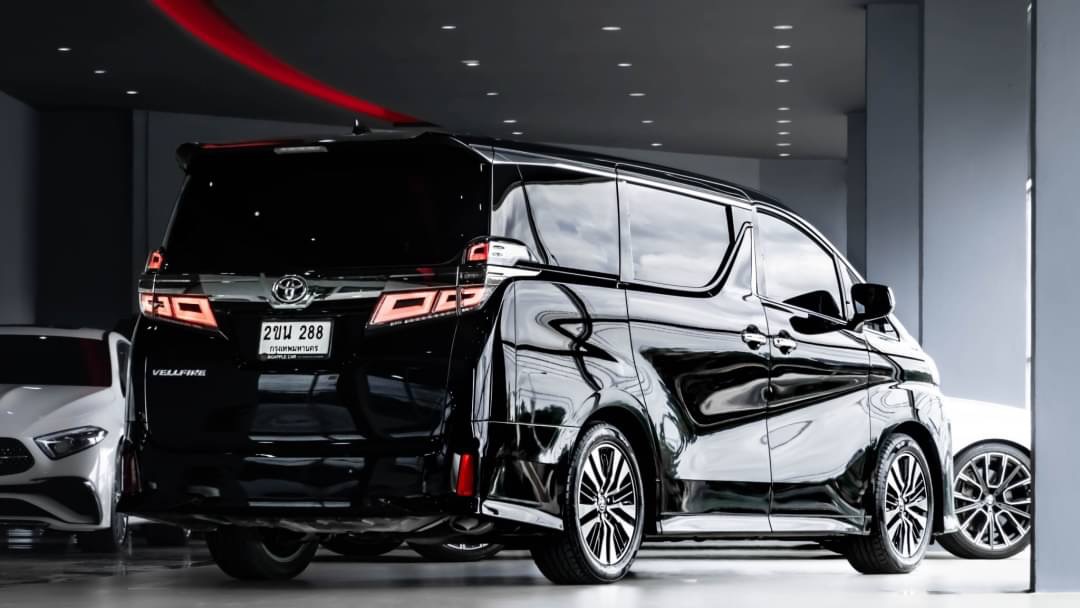 2022 Toyota Vellfire สีดำ (รูปที่ 4)