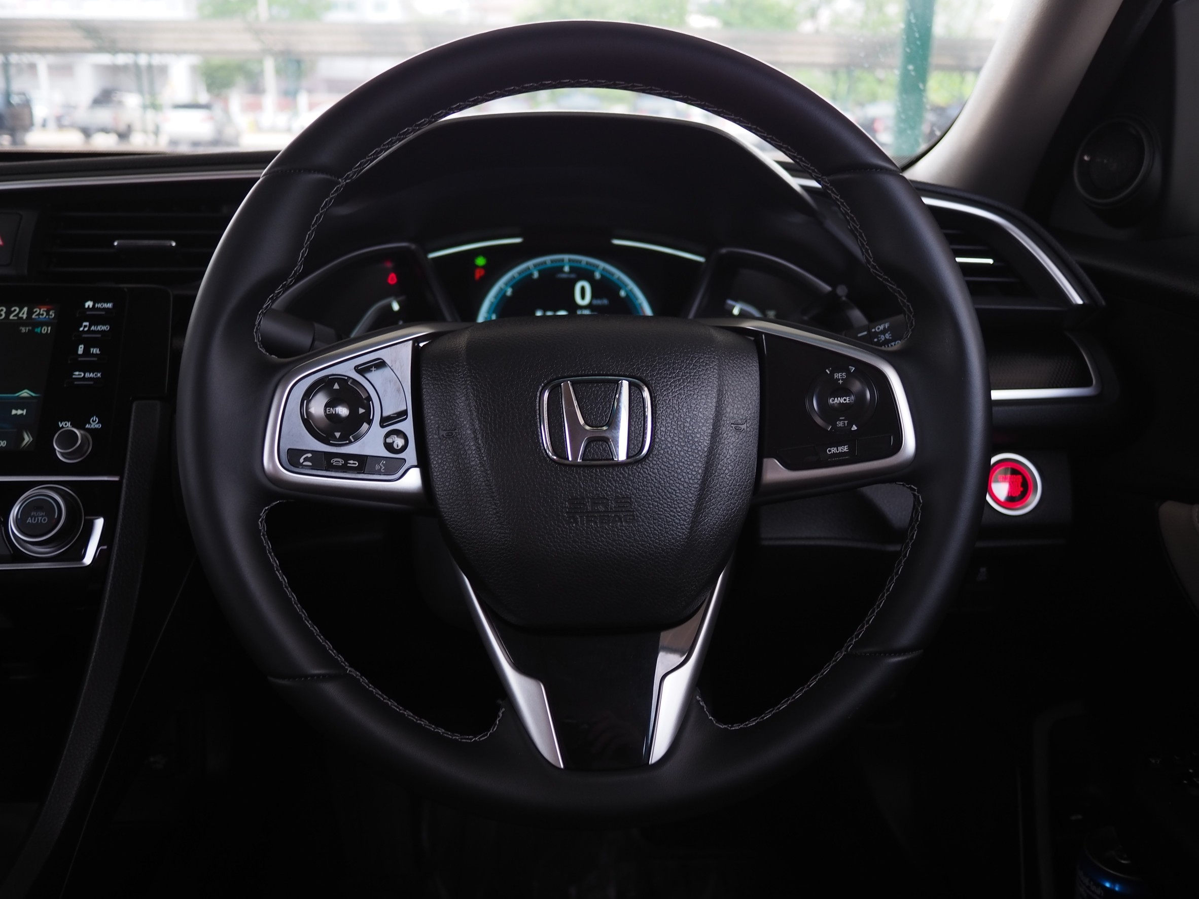 2020 Honda Civic สีดำ (รูปที่ 6)