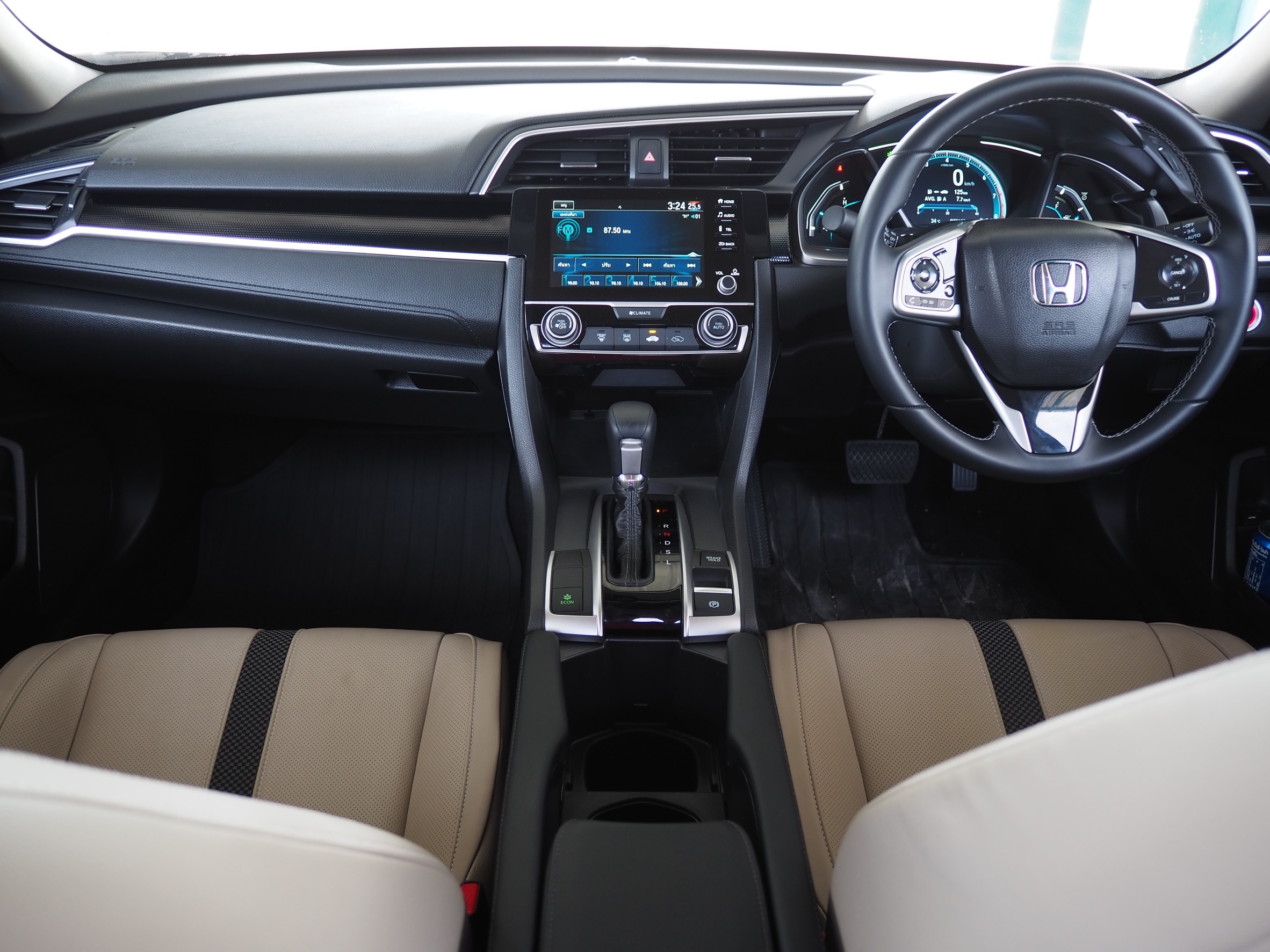 2020 Honda Civic สีดำ (รูปที่ 5)
