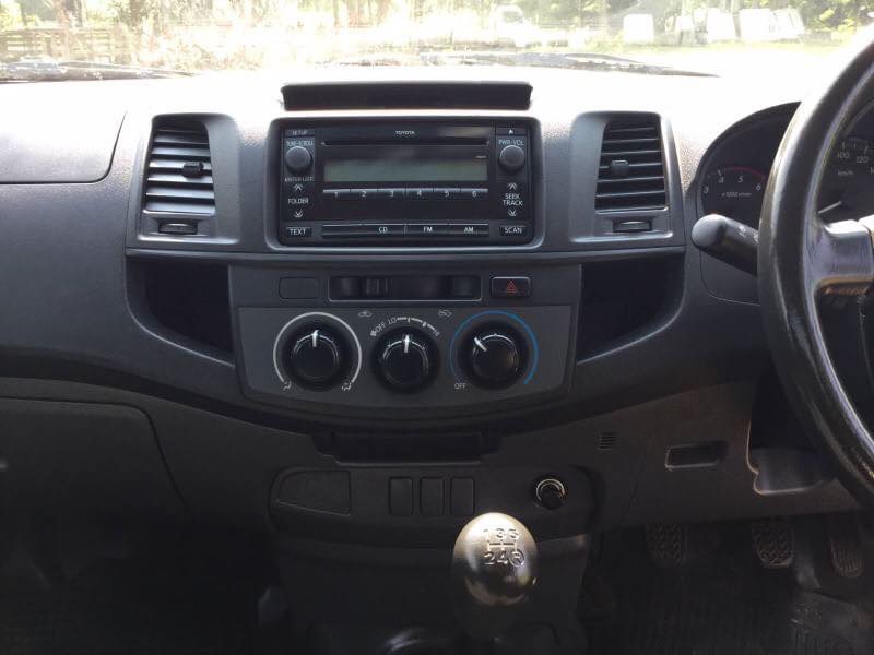 Toyota Hilux Vigo ตอนเดียว ปี 2013 สีเทา (รูปที่ 9)