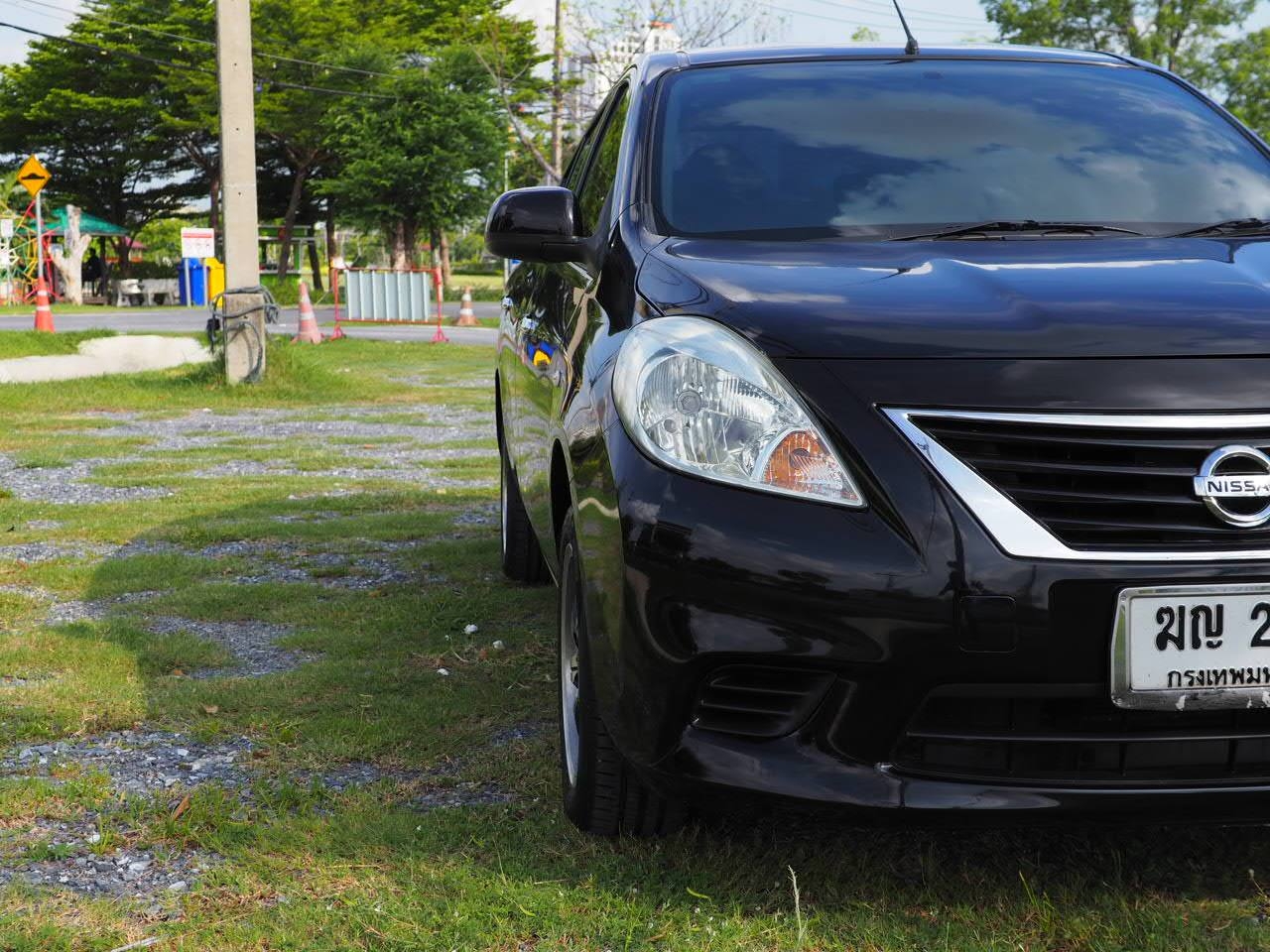 2012 Nissan Almera สีดำ (รูปที่ 12)