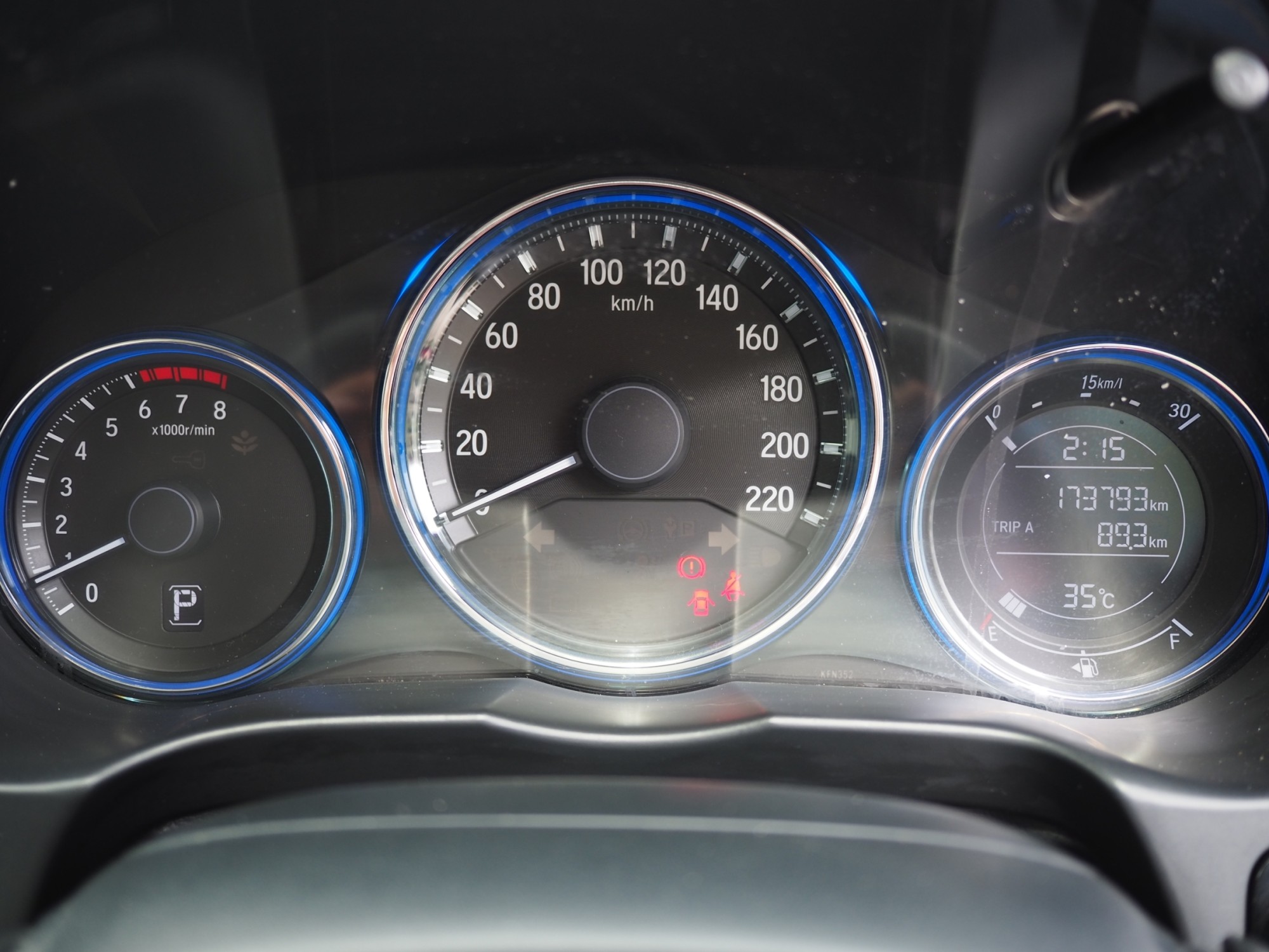 2014 Honda City สีดำ (รูปที่ 16)