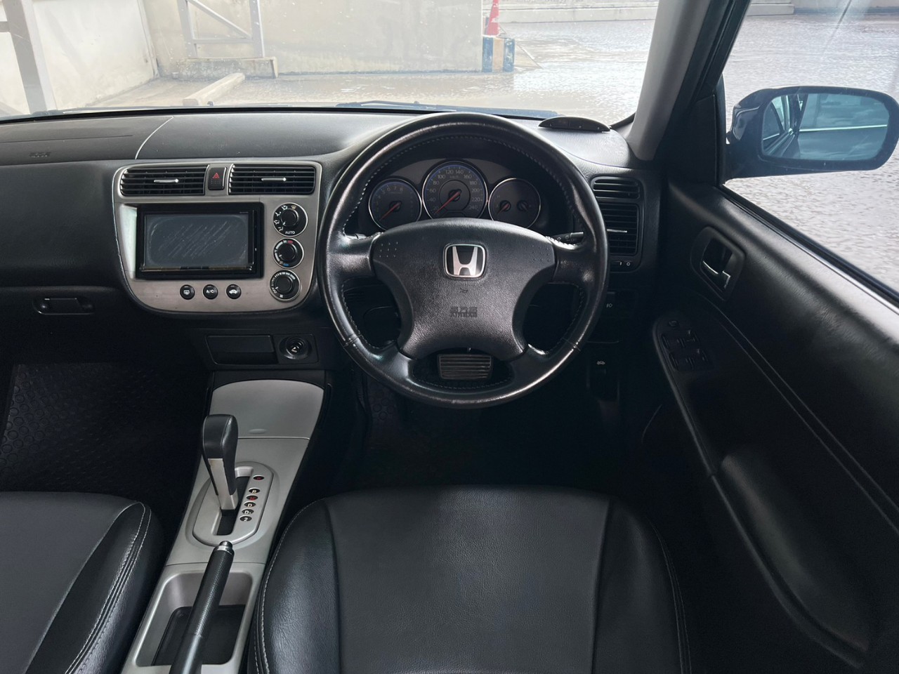 2005 Honda Civic ES (Dimension) โฉม ตาเหยี่ยว สีดำ (รูปที่ 12)