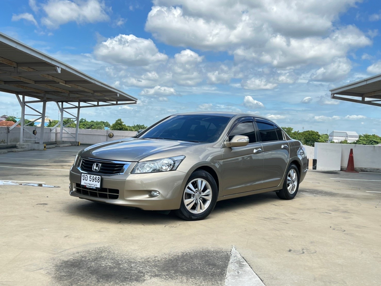 2008 Honda Accord Gen 8 สีน้ำตาล (รูปที่ 2)