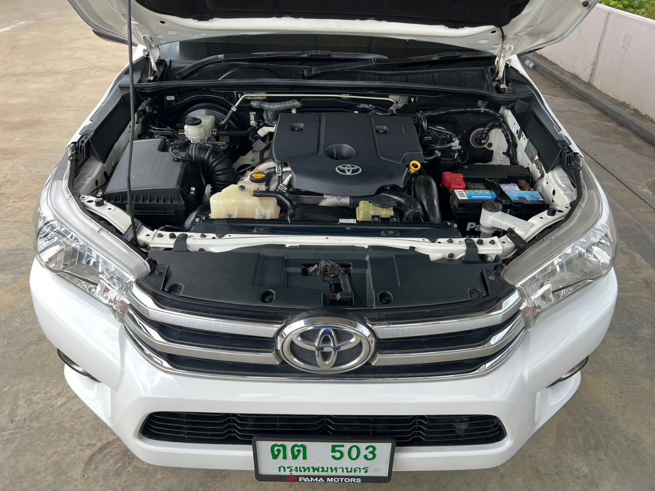 2015 Toyota Hilux Revo Smart cab สีขาว (รูปที่ 19)