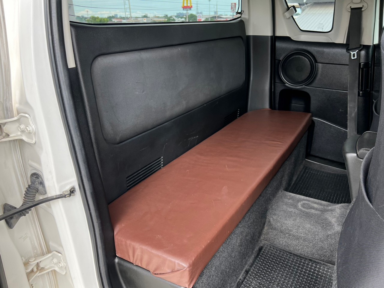 2015 Toyota Hilux Revo Smart cab สีขาว (รูปที่ 16)