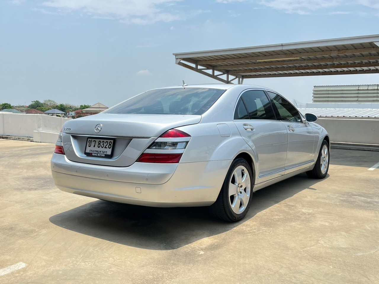 2008 Mercedes-Benz S-Class W221 S300 สีเงิน (รูปที่ 8)