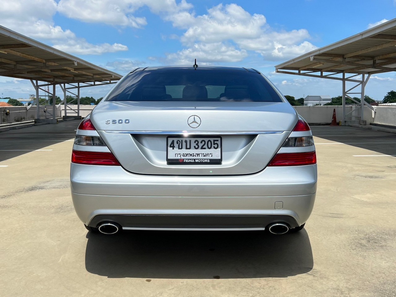 2007 Mercedes-Benz S-Class W221 S500 สีเงิน (รูปที่ 10)
