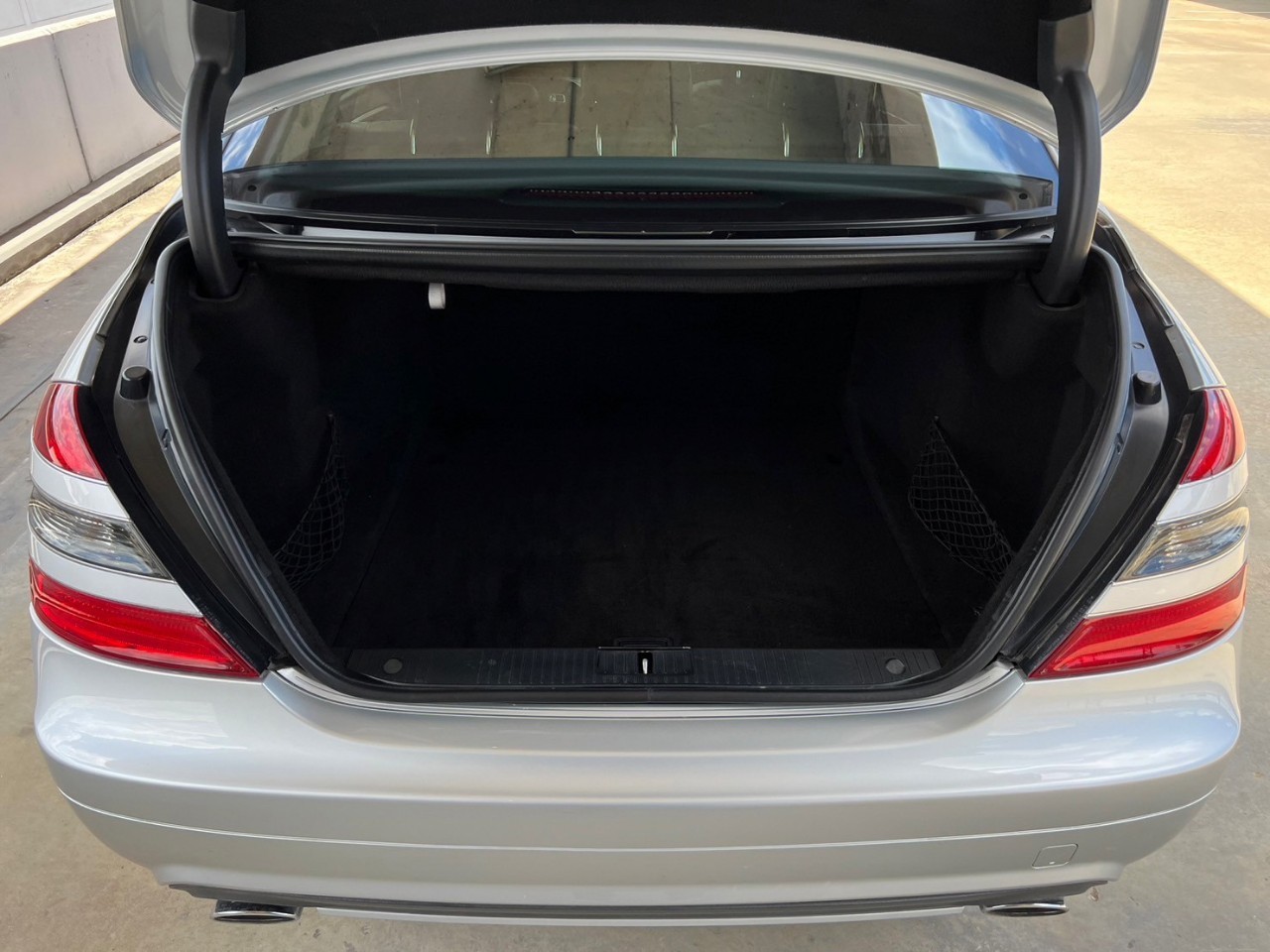 2007 Mercedes-Benz S-Class W221 S500 สีเงิน (รูปที่ 18)
