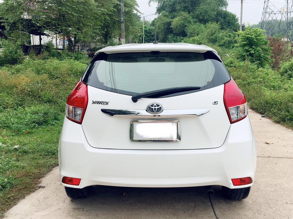 Toyota Yaris ปี 2014 สีขาว (รูปที่ 3)