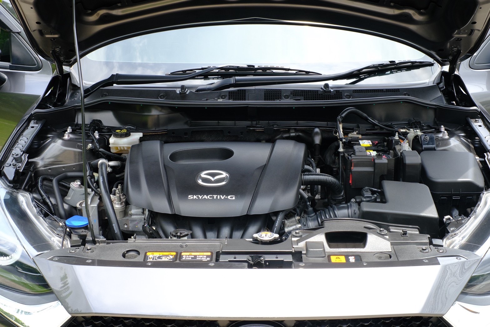 Mazda 2 1.3 S leather auto ไมล์แท้ 15,000 กม. รถสวยตรงปก (รูปที่ 9)