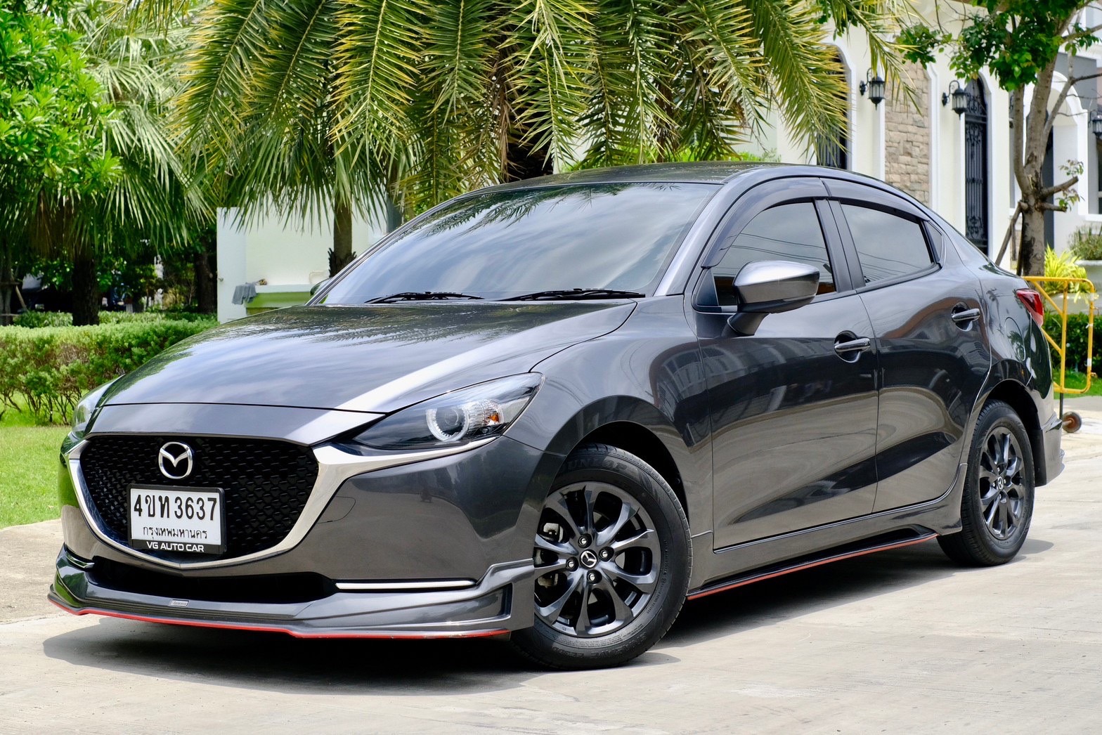 Mazda 2 1.3 S leather auto ไมล์แท้ 15,000 กม. รถสวยตรงปก (รูปที่ 6)