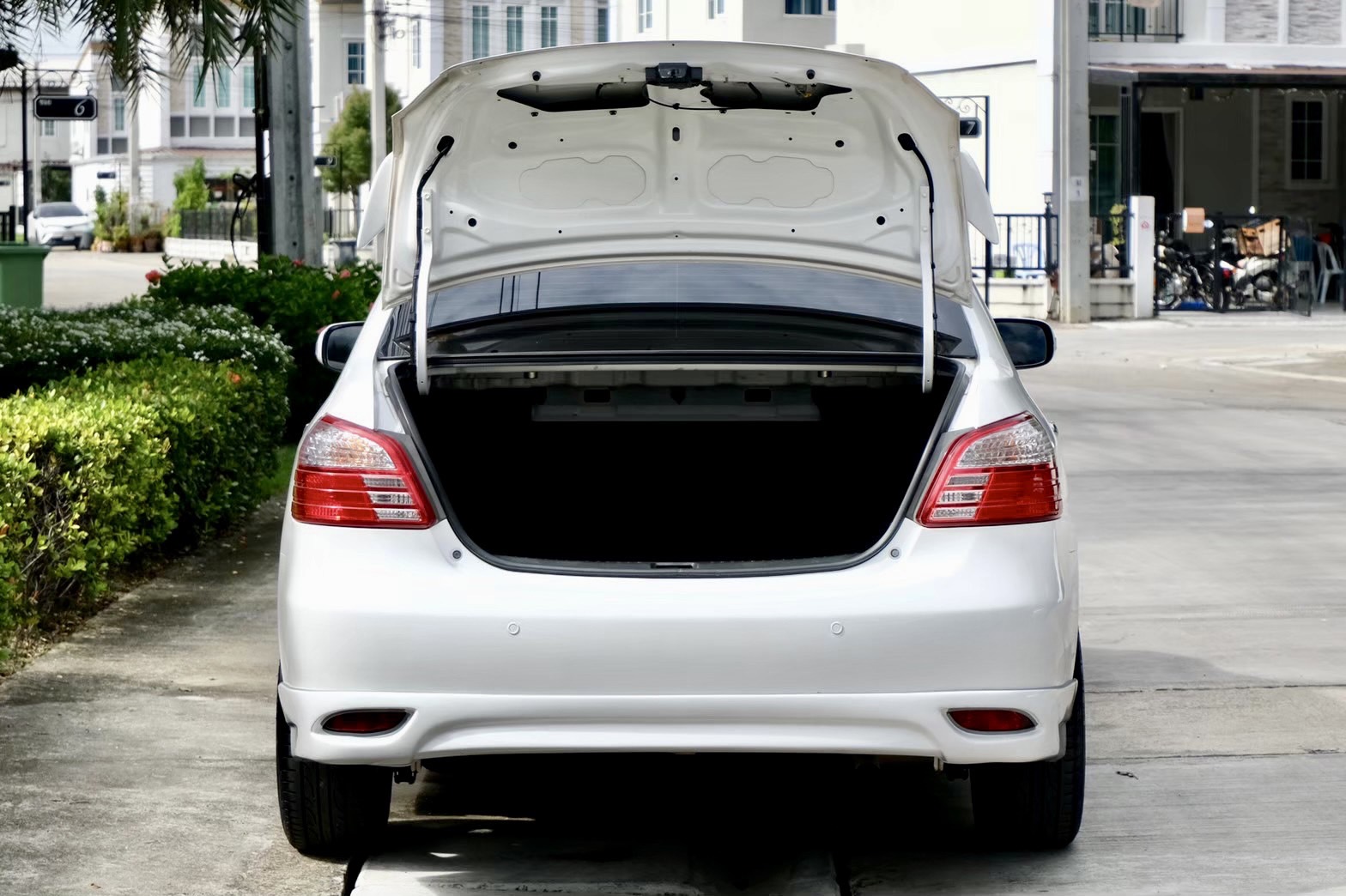 Toyota vios 1.5E ออโต้ เบนซิน ปี2010 สีขาว (รูปที่ 18)