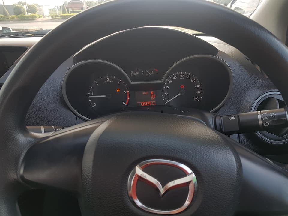 Mazda BT-50 PRO Free Style Cab ปี 2013 สีเงิน (รูปที่ 10)