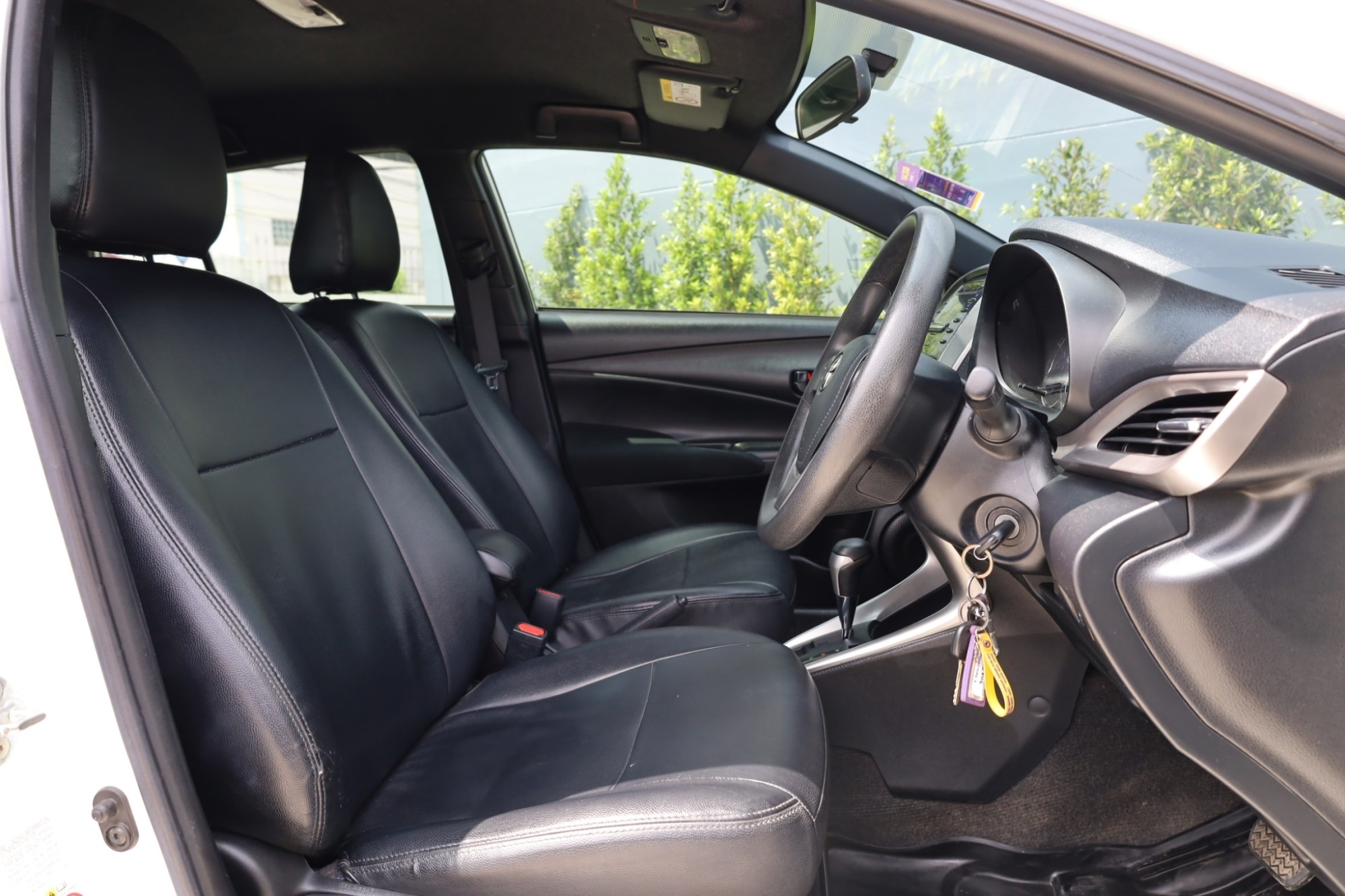2018 TOYOTA YARIS 1.2E HATCHBACK auto ฟรีดาวน์ (รูปที่ 9)