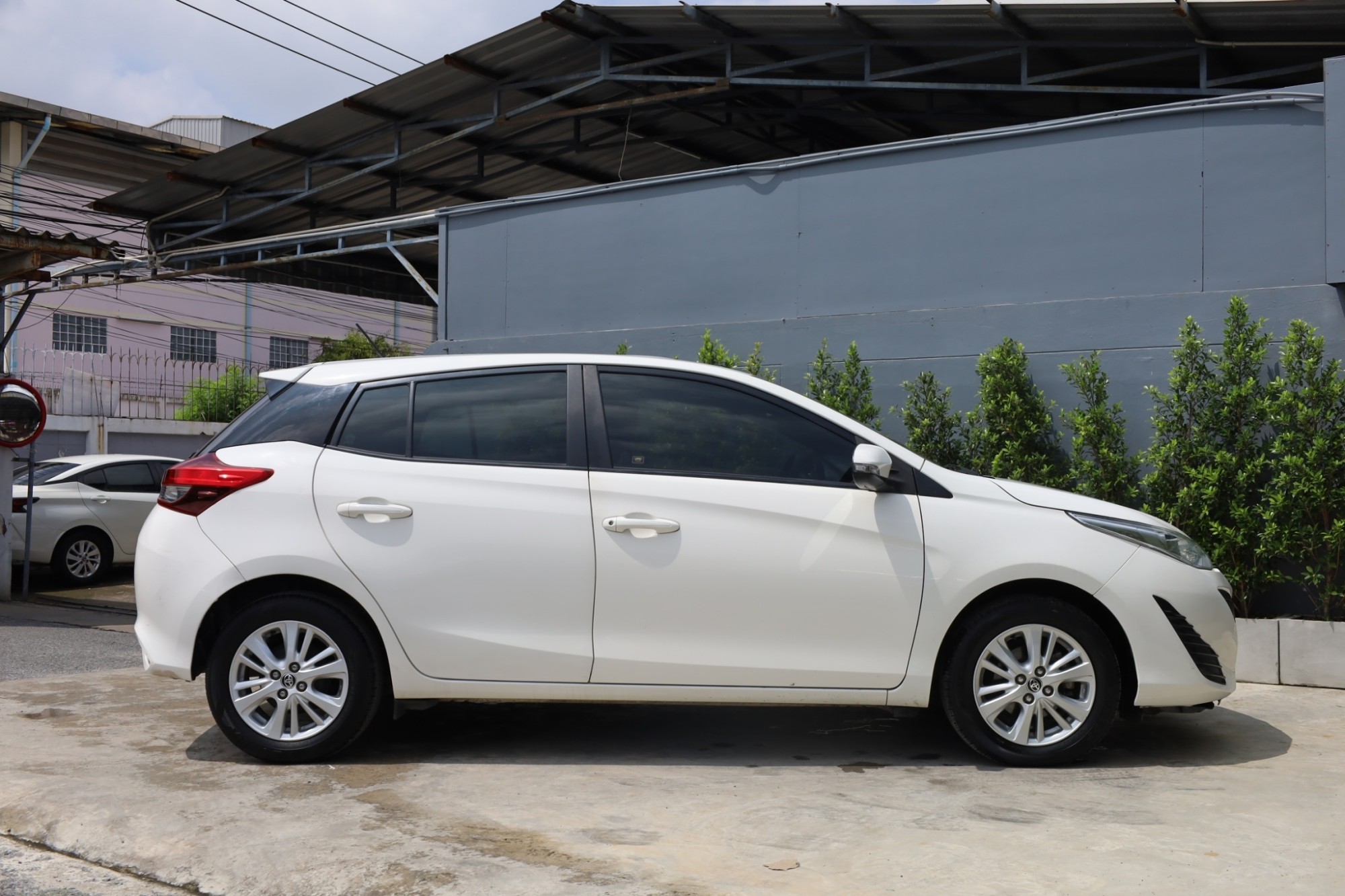 2018 TOYOTA YARIS 1.2E HATCHBACK auto ฟรีดาวน์