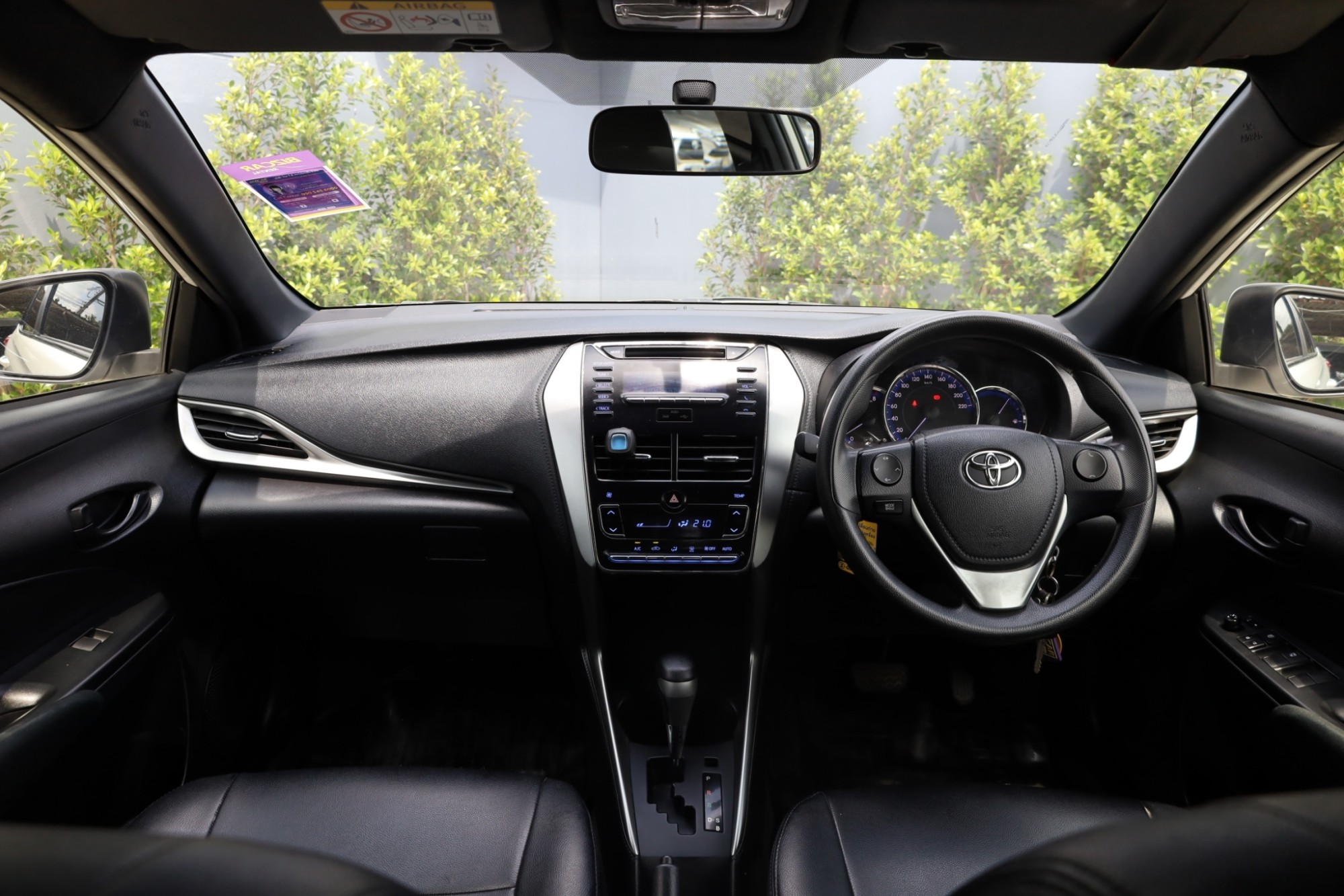 2018 TOYOTA YARIS 1.2E HATCHBACK auto ฟรีดาวน์ (รูปที่ 6)