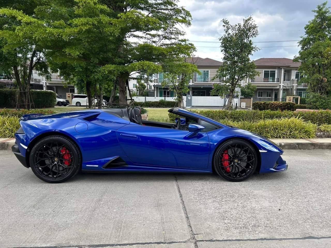 Lamborghini Huracán EVO Spyder ปี 2019 (รูปที่ 9)