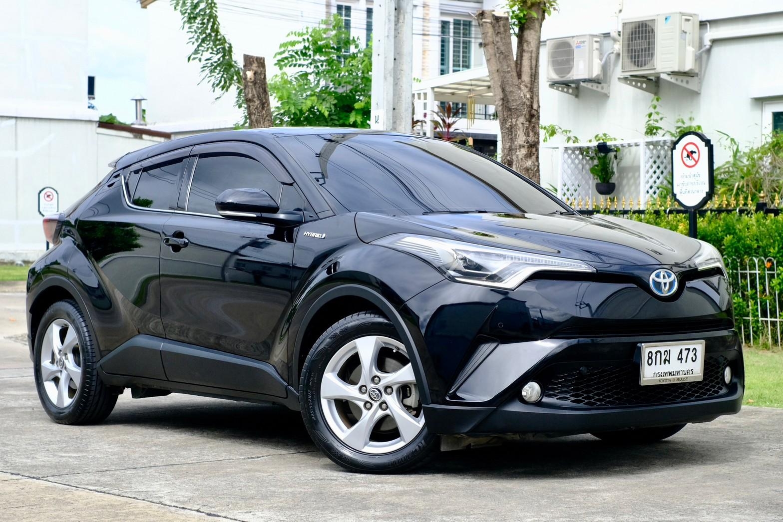 TOYOTA CH-R 1.8 Hybrid HV MID auto รถสวย ตรงปก ไม่ผิดหวัง