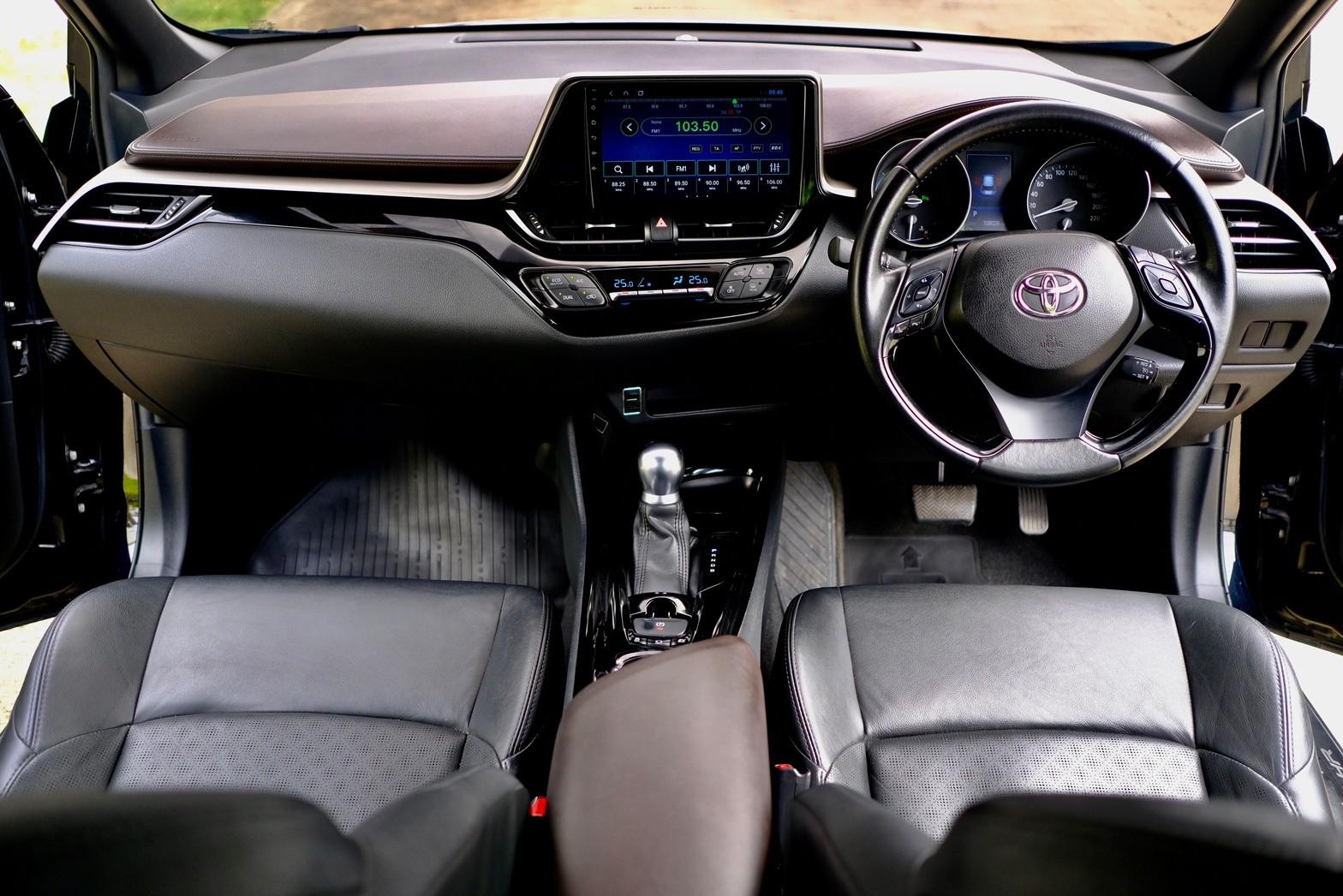 TOYOTA CH-R 1.8 Hybrid HV MID auto รถสวย ตรงปก ไม่ผิดหวัง (รูปที่ 8)