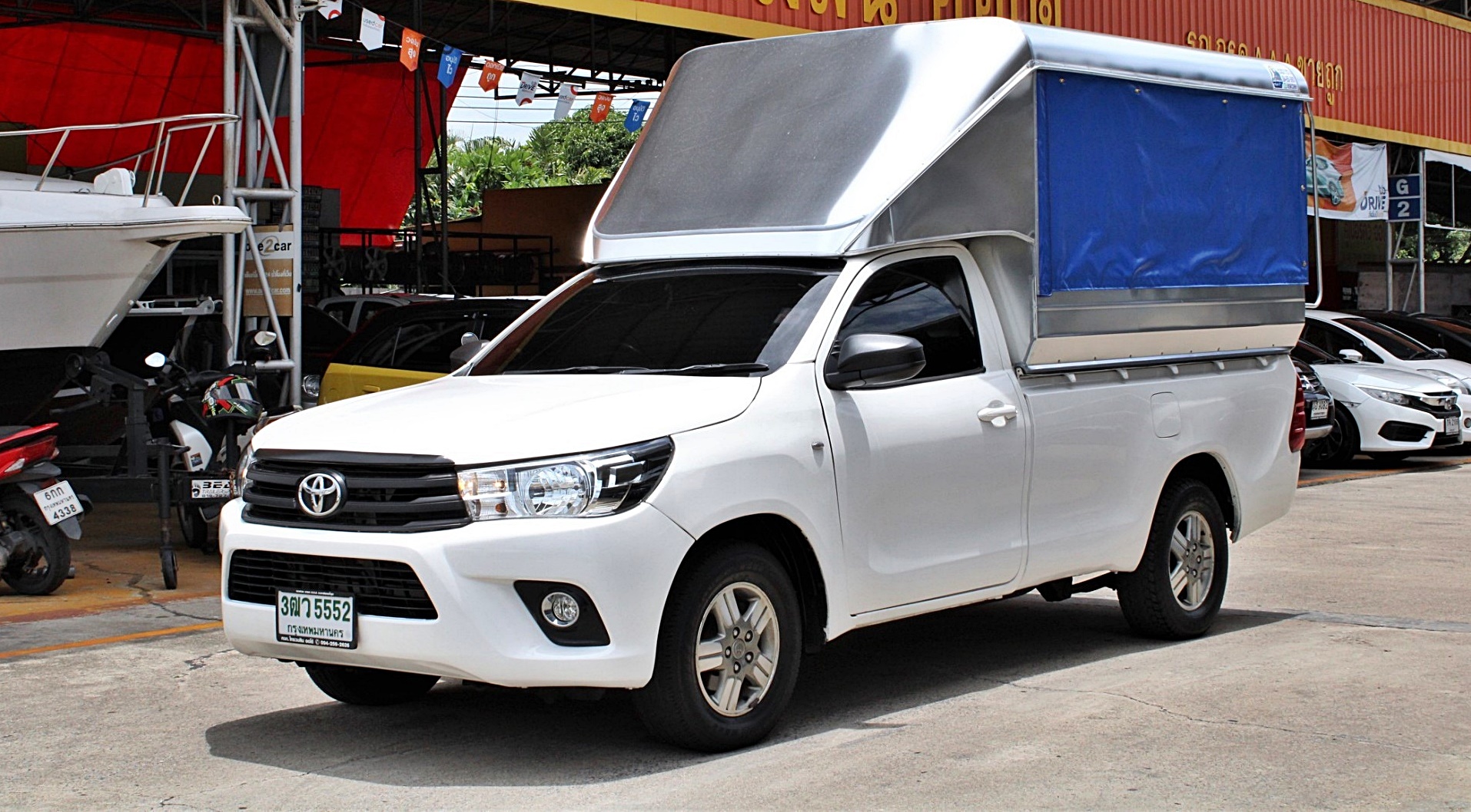 2016 Toyota Hilux Revo 2.4 J M/T สีขาว เกียร์ธรรมดา พร้อมหลังคานั่งสองแถวของใหม่ เหมาะเอาไปรับส่งคนงาน จัดได้ 390000 บาท (รูปที่ 3)