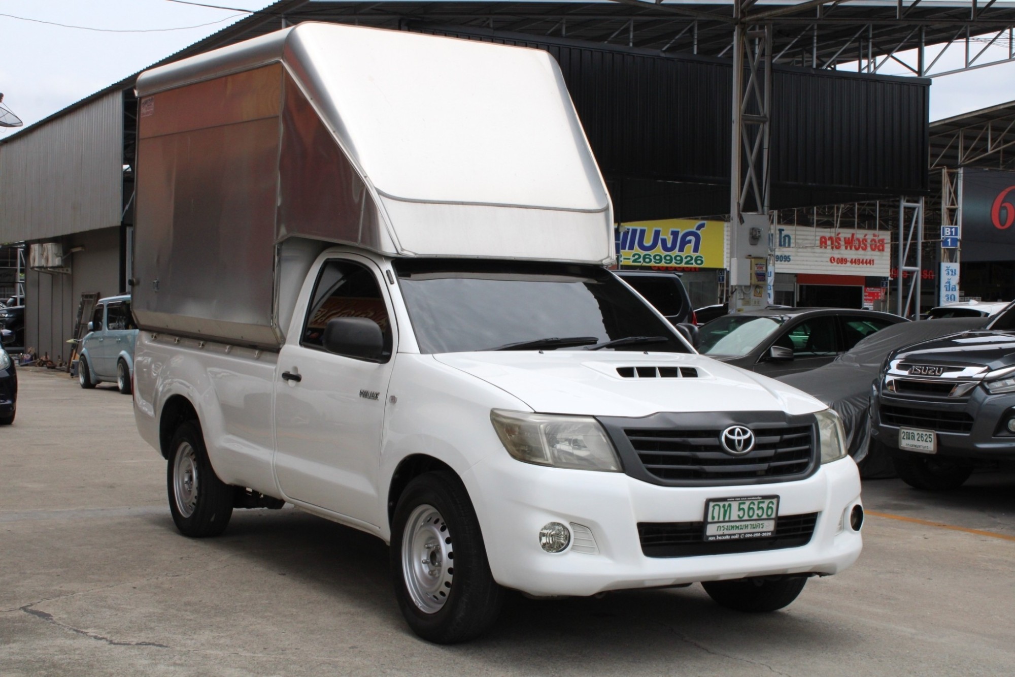 2014 Toyota Hilux Vigo CHAMP 2.5 J SINGLE MT สีขาว พร้อมหลังคาตู้ทึบของใหม่ ขนาด 2.10เมตร พร้อมใช้งานเชิงพานิชย์ทุกประเภท เอาไปรวยแน่นอน จัดได้เต็ม