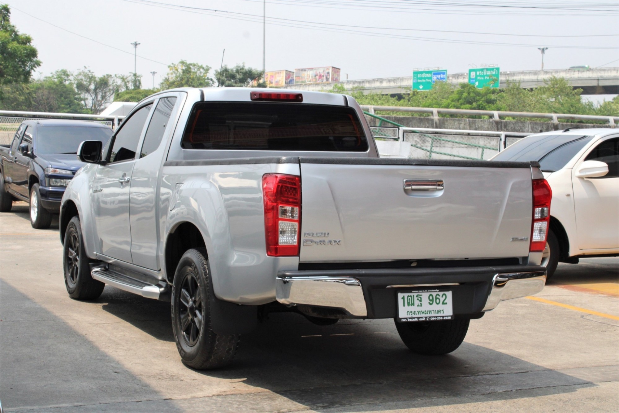 ฟรีดาวน์จัดท่วม ซื้อสดไม่มีVat ผ่อน 6xxx 2014 Isuzu D-Max Hi-Lander SPACE CAB 2.5 L M/T สีบรอนซ์เงิน เกียร์ธรรมดา ตัวสูง แคปเปิดได้ มือเดียวออกห้าง (รูปที่ 12)