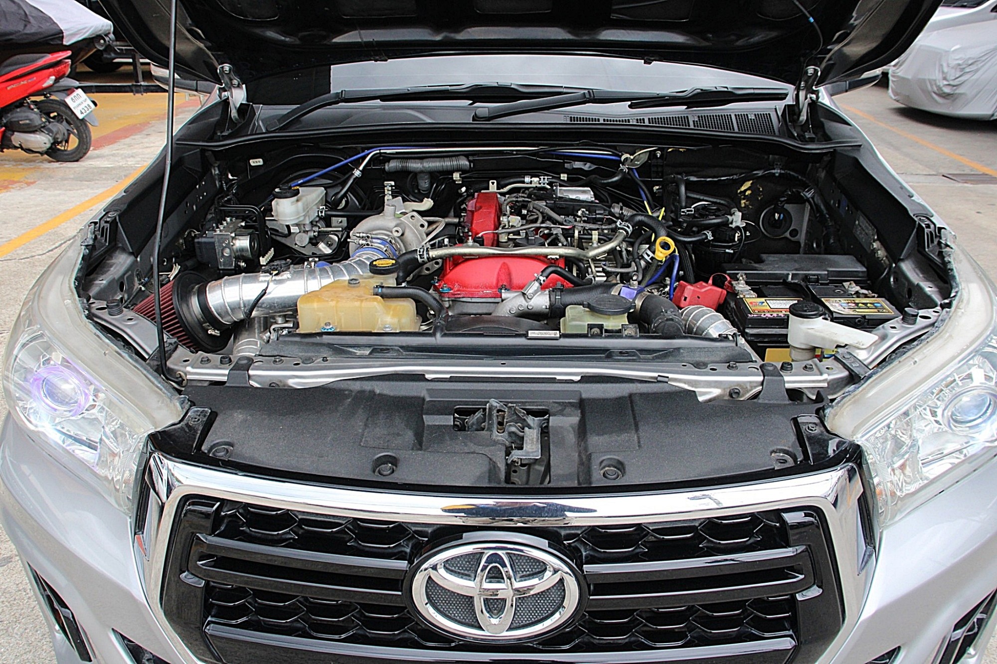 ถูกสุดในเวบ จัดได้ท่วมๆ ออกรถไม่ต้องใช้เงิน 2016 Toyota Hilux Revo SMARTCAB 2.4 J Plus M/T สีเทา เกียร์ธรรมดา (รูปที่ 4)