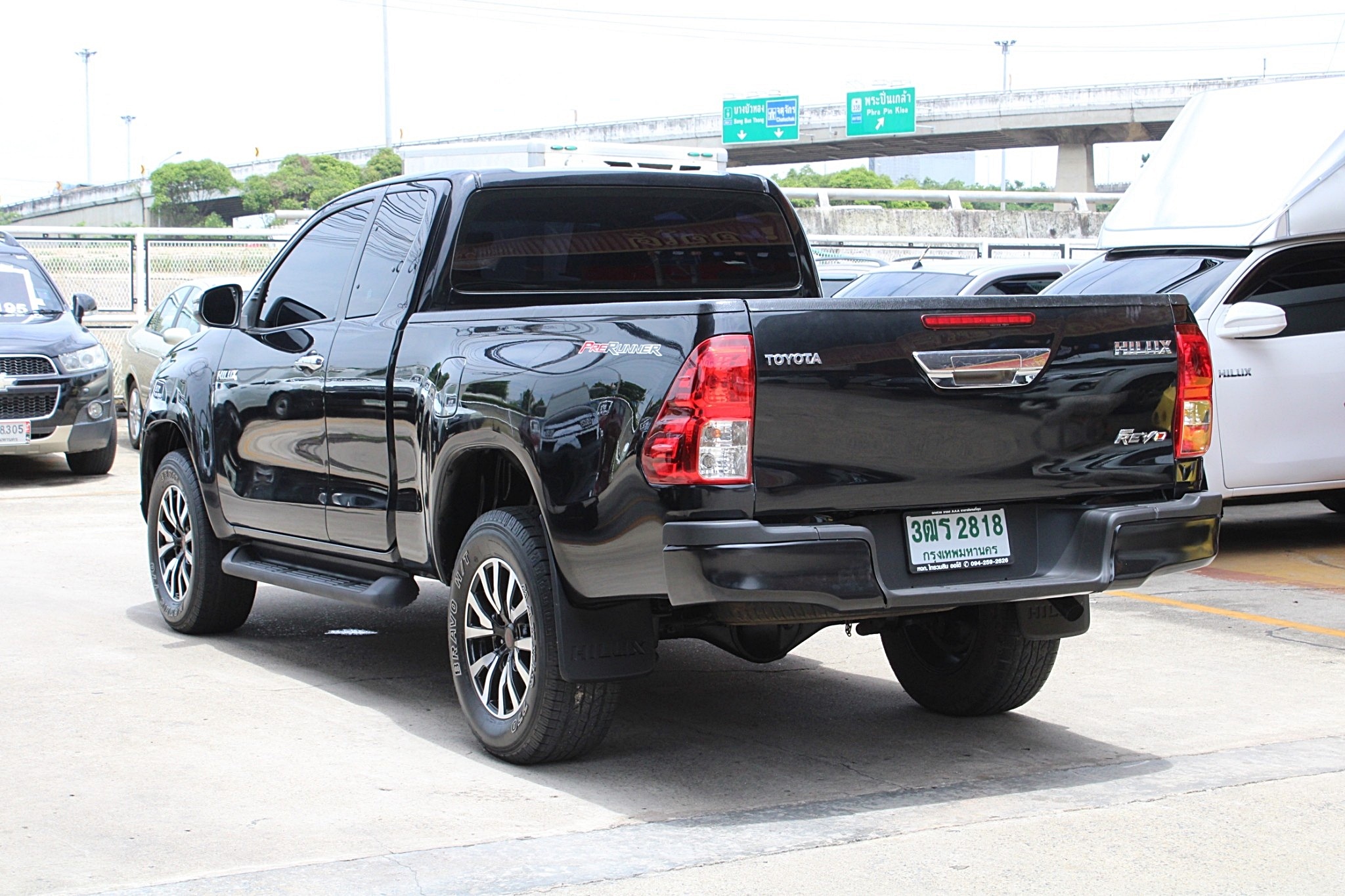 จัดได้5แสนต้นเหลือๆ 2016 Toyota Hilux Revo 2.4 E SMARTCAB Prerunner MT สีดำ เกียร์ธรรมดา 6 Speed (รูปที่ 3)