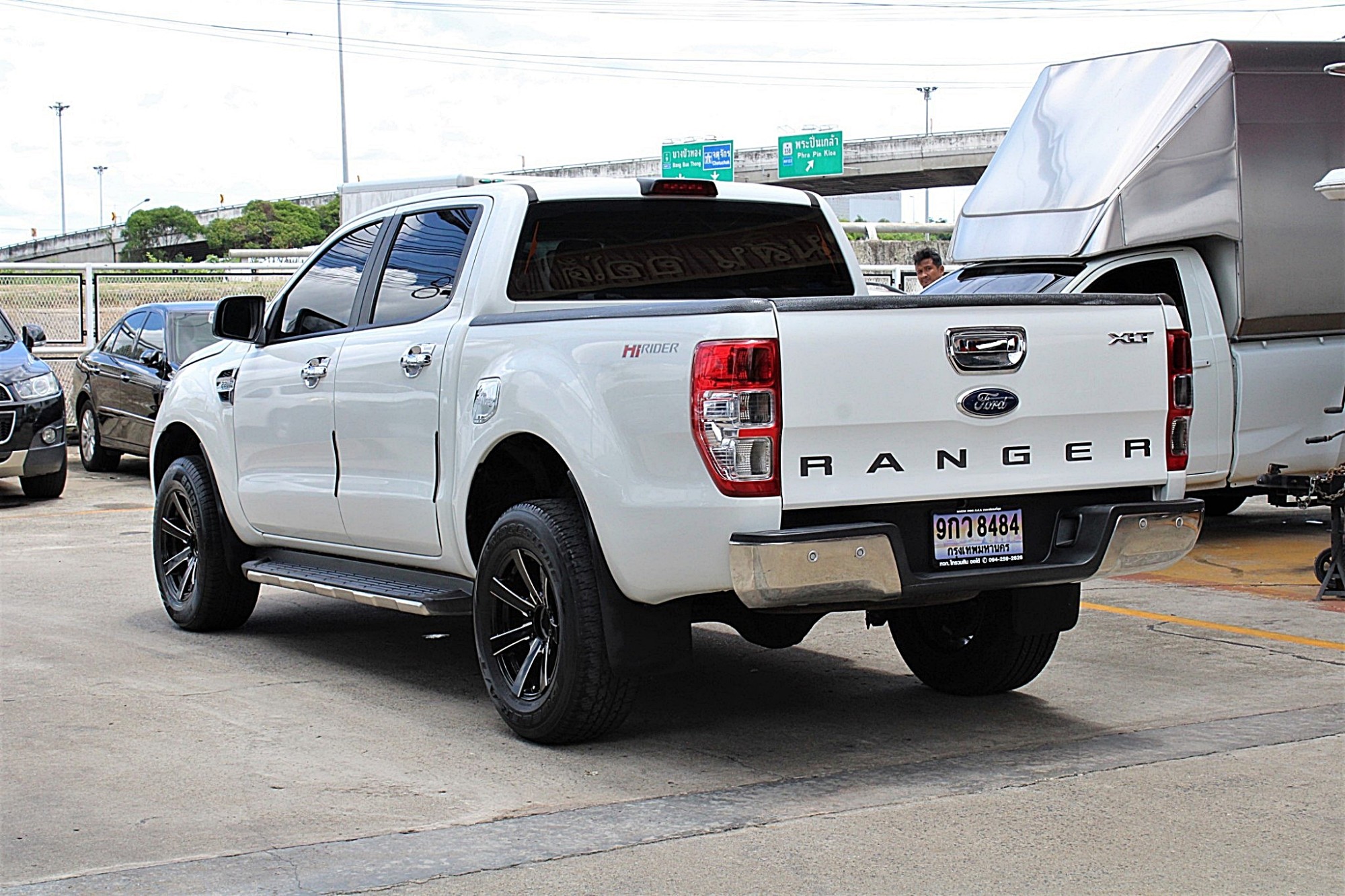 จัดได้ถึง 520000 ออกรถ0บาท 2016 Ford Ranger 2.2 XLT DOUBLE CAB Hi-Rider AT สีขาว เกียร์ออโต้ มือเดียวออกห้าง (รูปที่ 3)