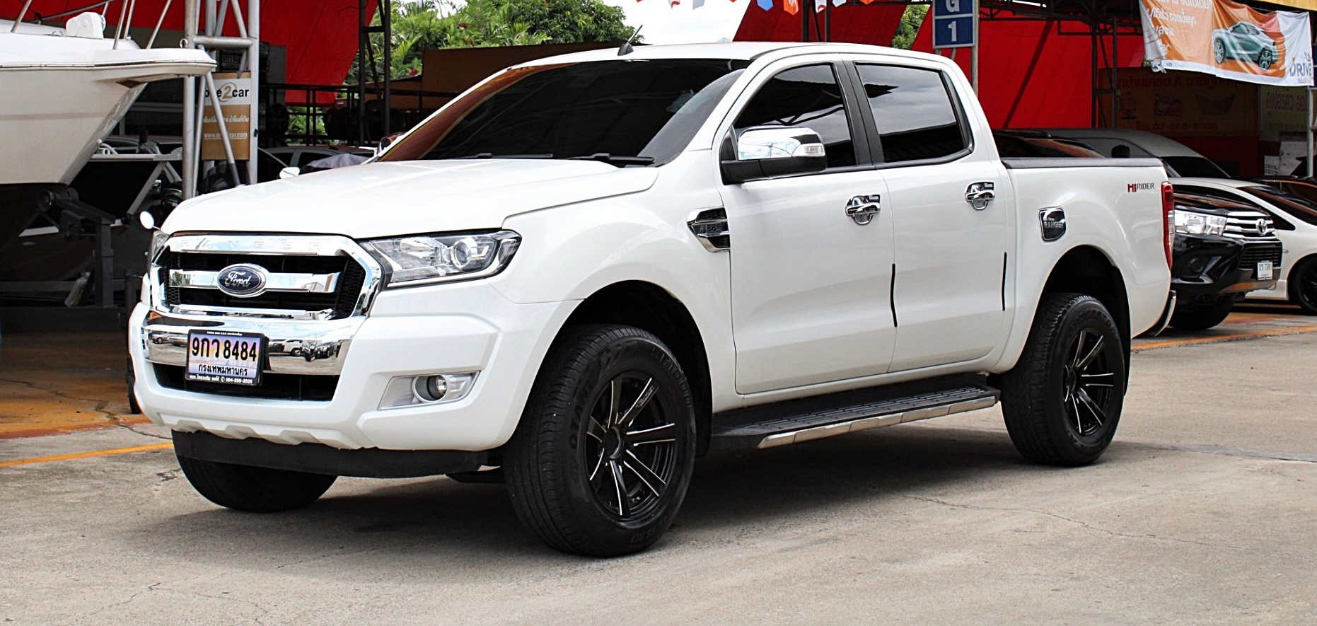 จัดได้ถึง 520000 ออกรถ0บาท 2016 Ford Ranger 2.2 XLT DOUBLE CAB Hi-Rider AT สีขาว เกียร์ออโต้ มือเดียวออกห้าง