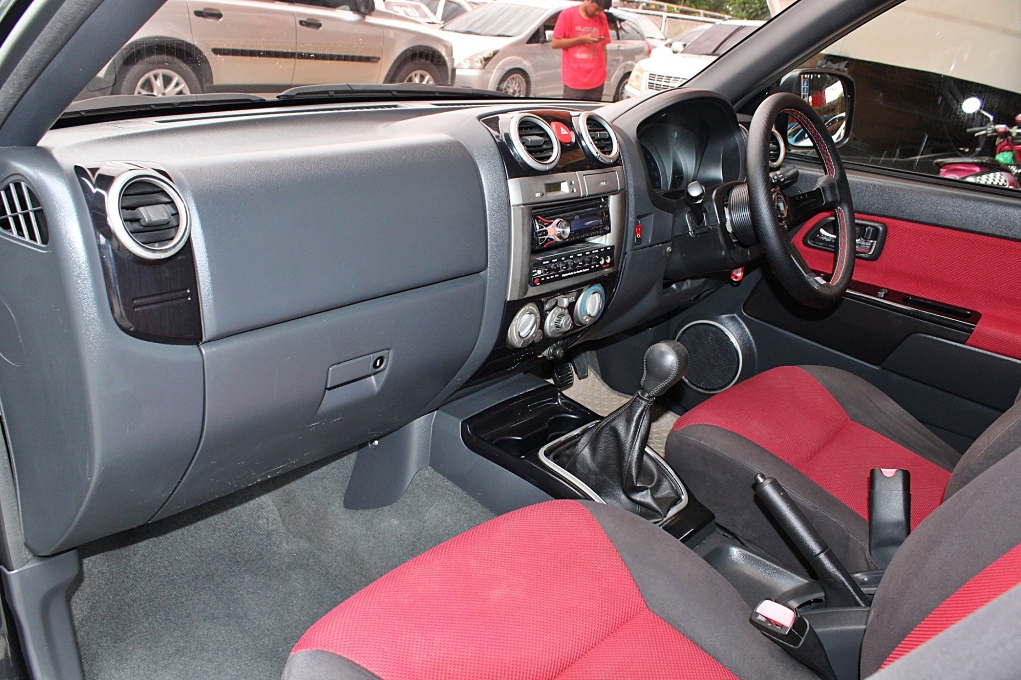 จะสิ้นปีแล้ว ได้รถใช้หรือยังครับ ออกรถ 0 บาท จัดได้ท่วม 2011 ISUZU D-MAX SPACE CAB 2.5 X-SERIES MT สีดำ เกียร์ธรรมดา เครืองเสียงชุดใหญ่ (รูปที่ 12)