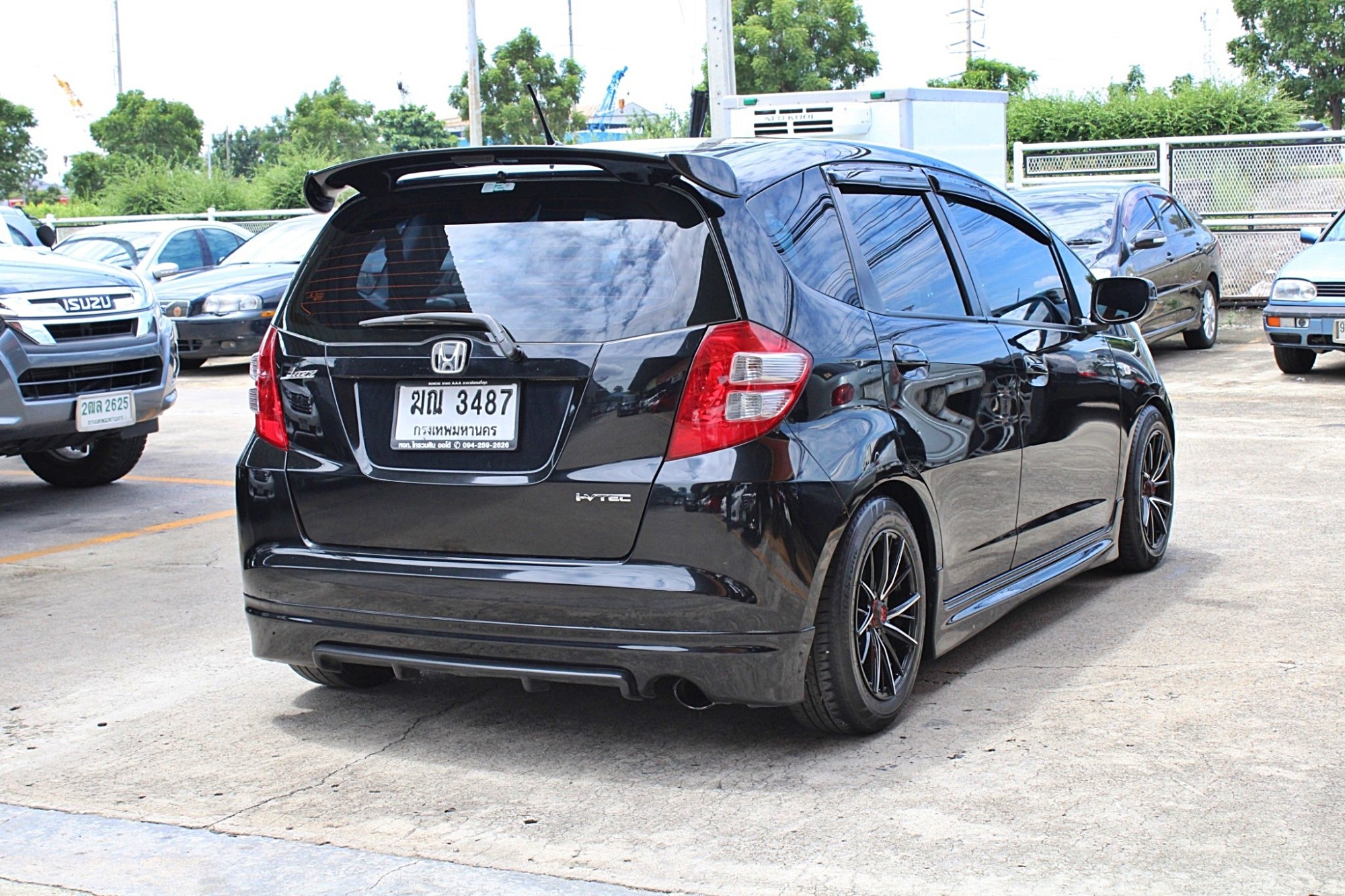 2010 Honda Jazz 1.5 S i-VTEC A/T สีดำ ออโต้ รถเดิมมากๆไม่แต่งอะไรเลย ไม่มีชน ขับดี