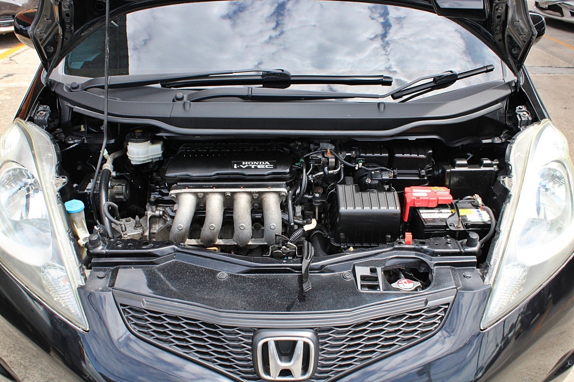 2010 Honda Jazz 1.5 S i-VTEC A/T สีดำ ออโต้ รถเดิมมากๆไม่แต่งอะไรเลย ไม่มีชน ขับดี (รูปที่ 5)