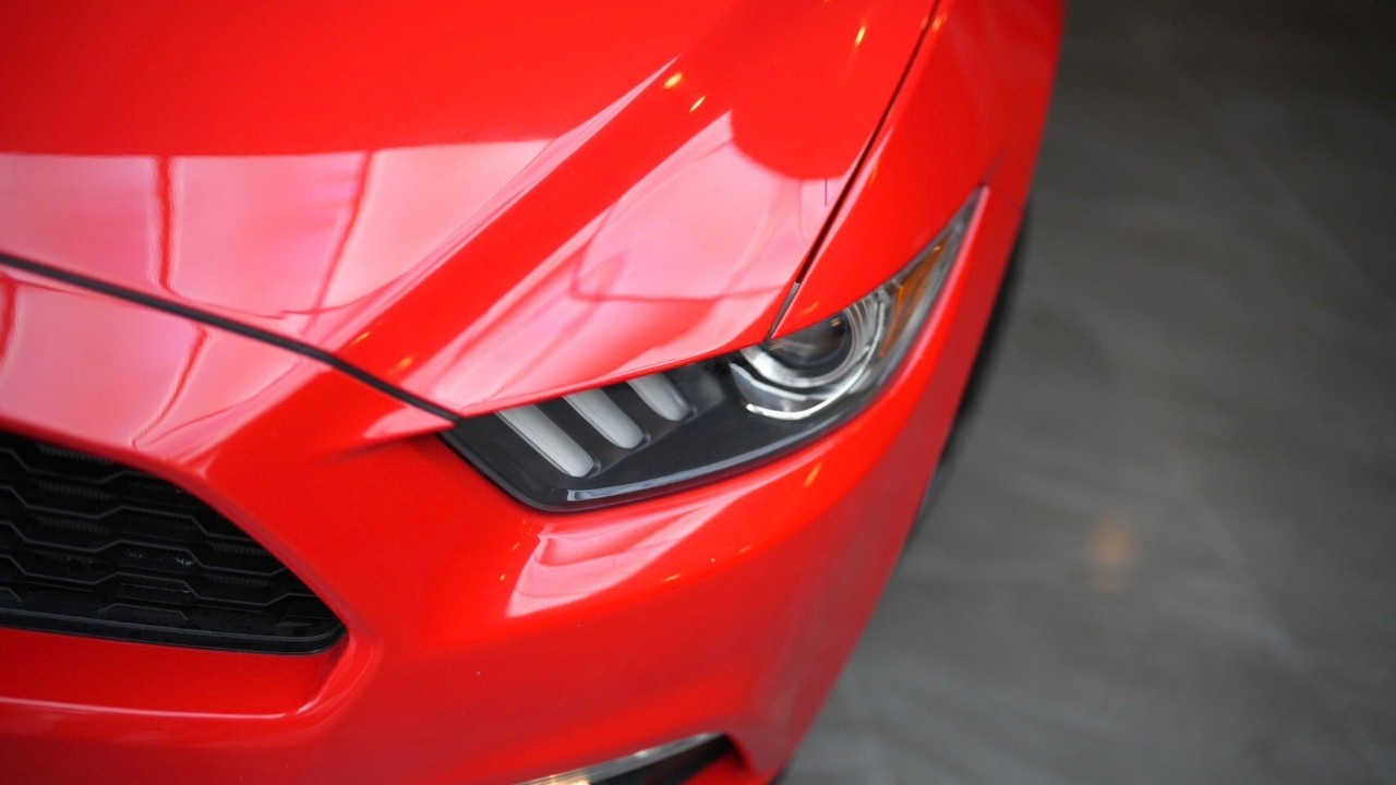 2016 Ford Mustang สีแดง (รูปที่ 7)