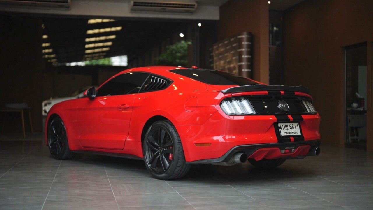 2016 Ford Mustang สีแดง (รูปที่ 3)