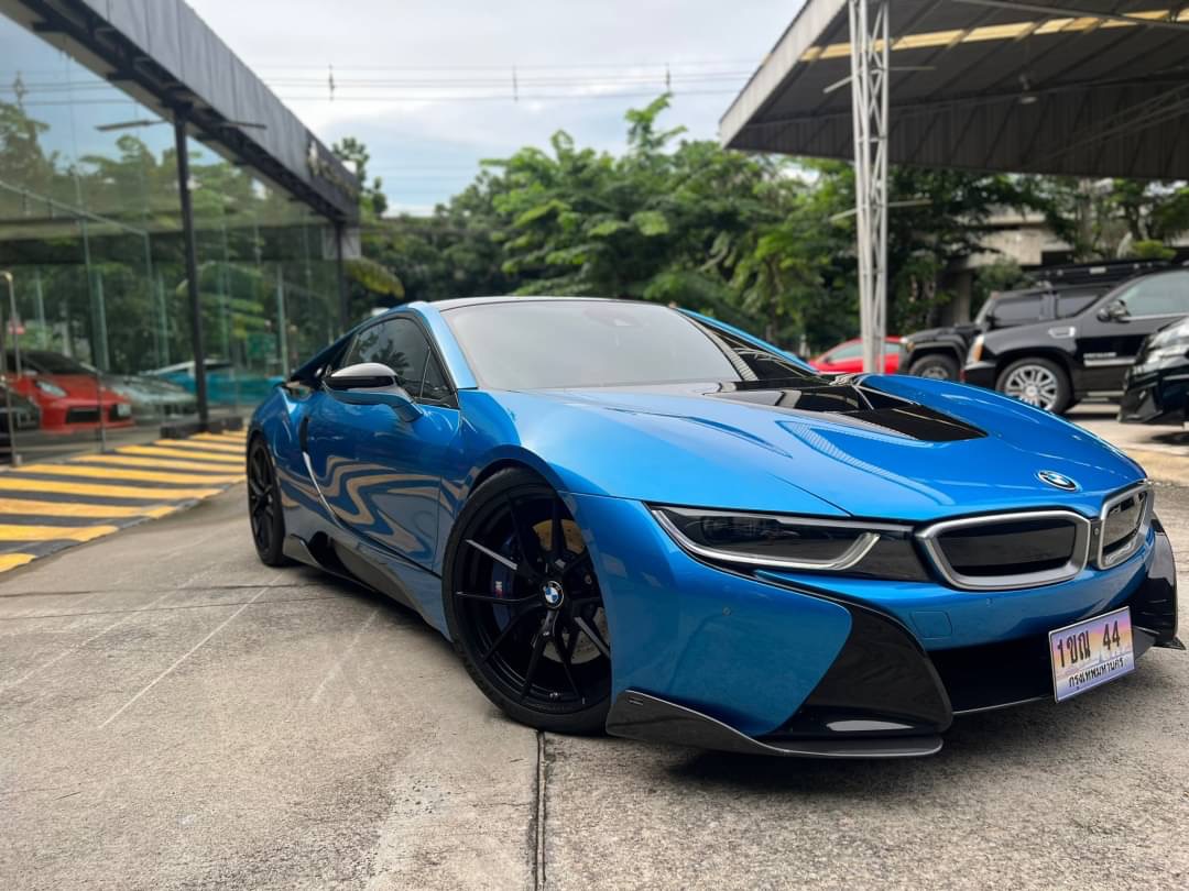 2016 BMW i8 สีน้ำเงิน (รูปที่ 2)