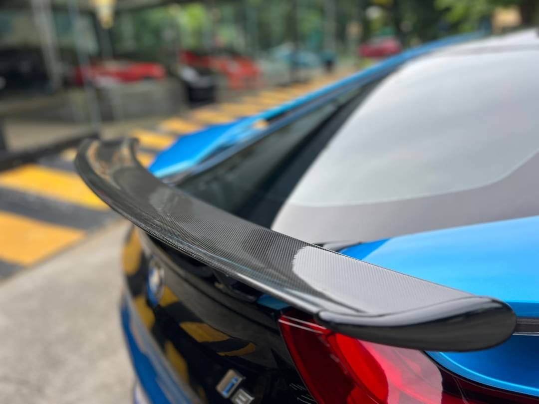 2016 BMW i8 สีน้ำเงิน (รูปที่ 8)