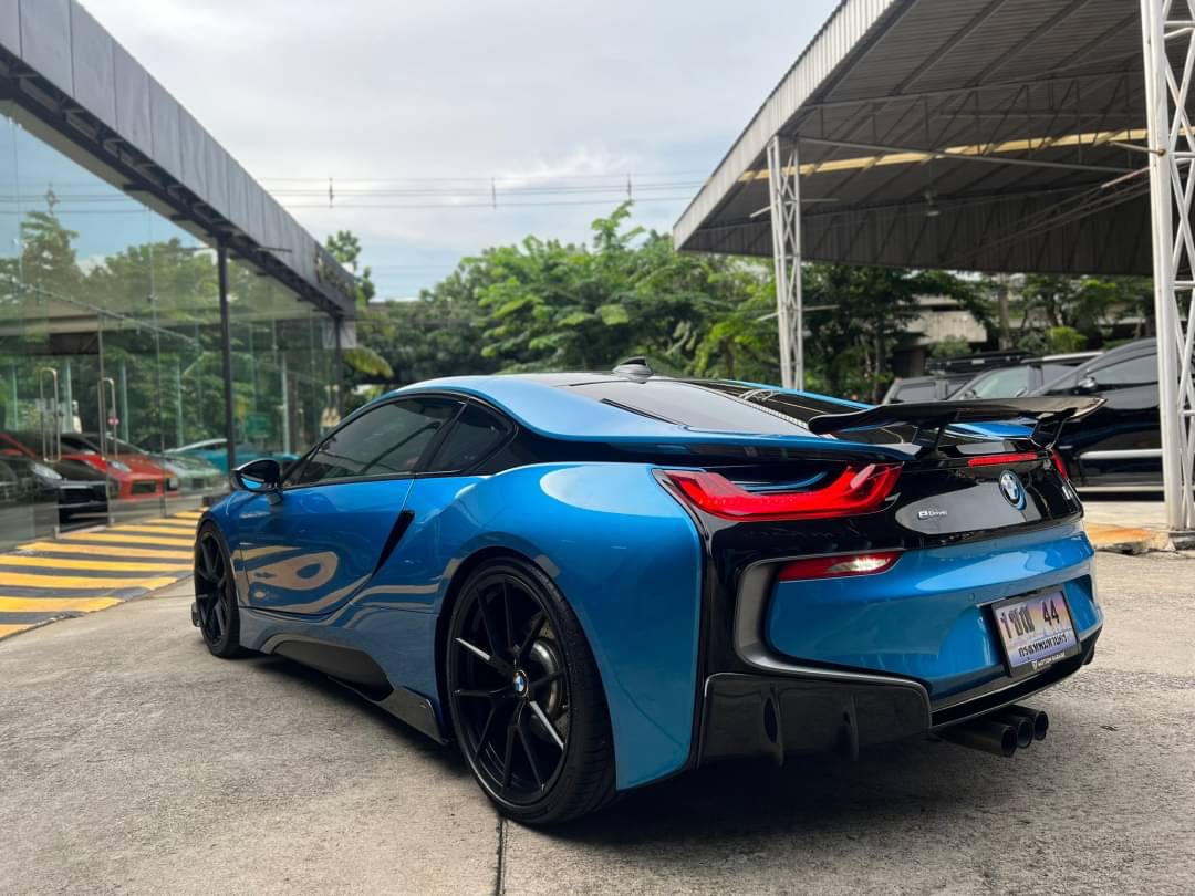 2016 BMW i8 สีน้ำเงิน (รูปที่ 6)
